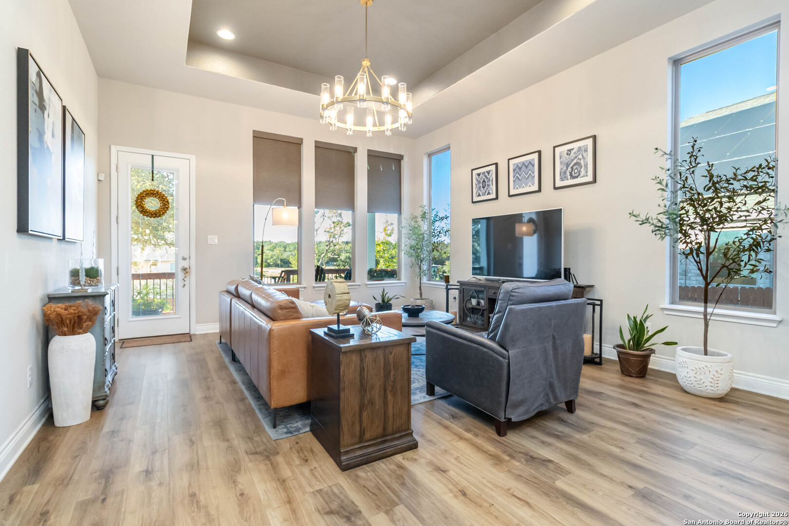 1030 Cadogan Squire