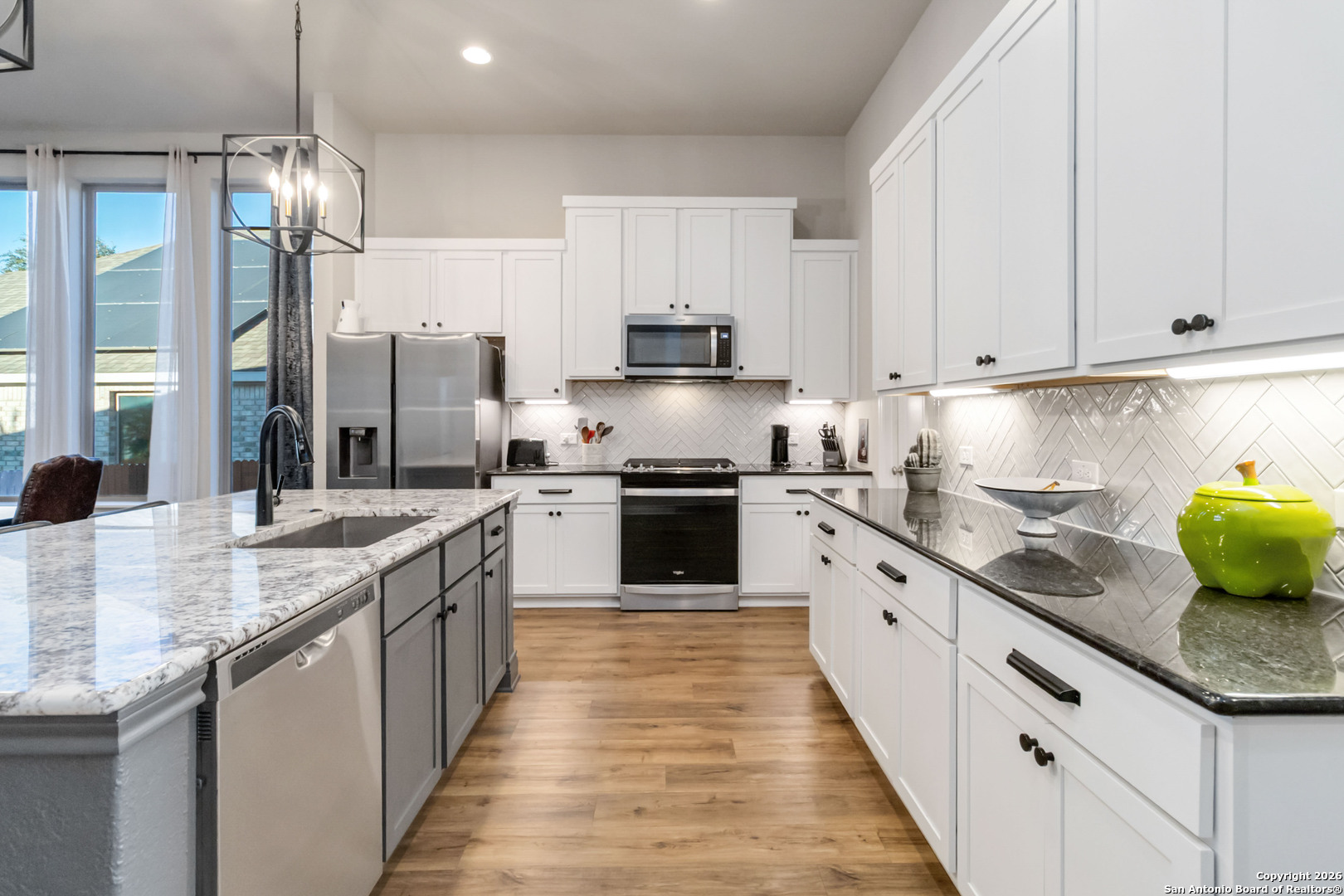 1030 Cadogan Squire