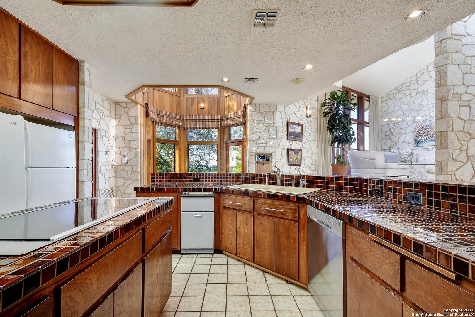 17050 Sunridge Pt