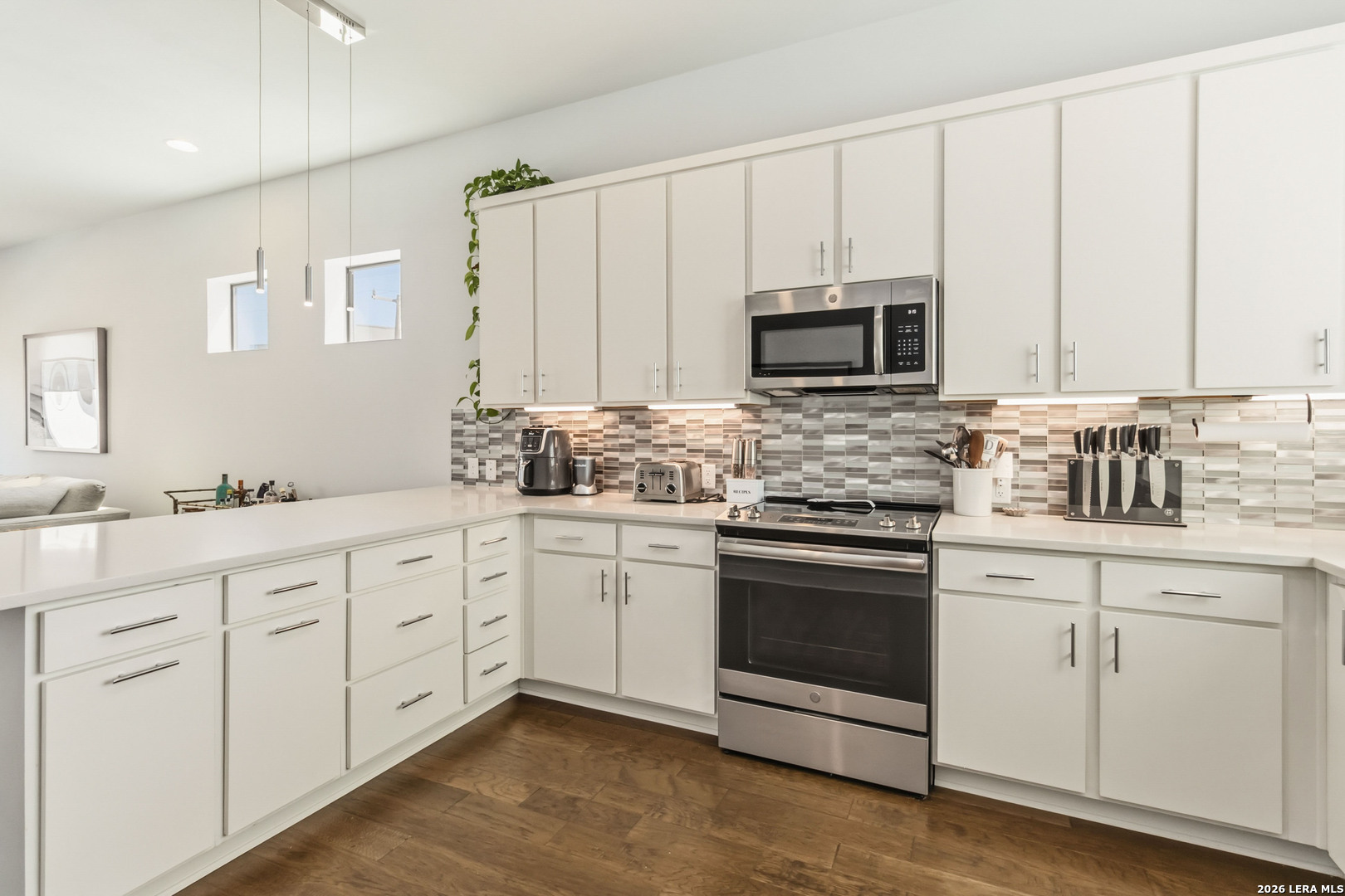 303 W Cypress Unit 101