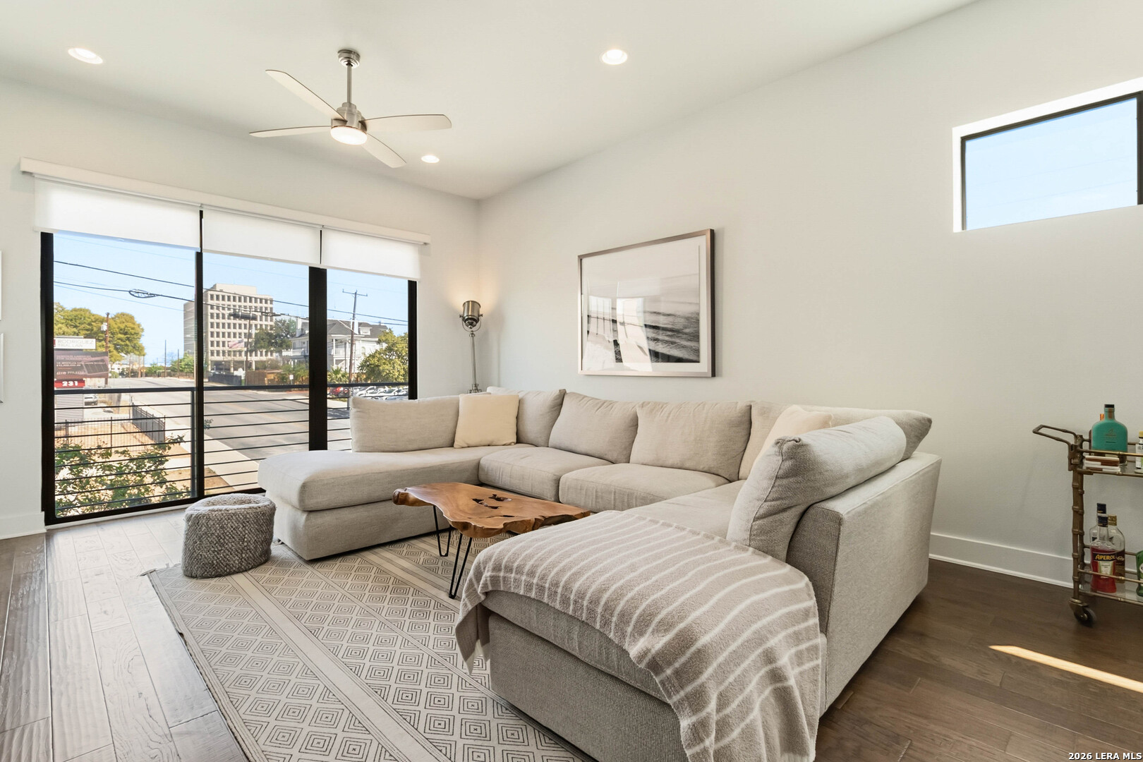 303 W Cypress Unit 101