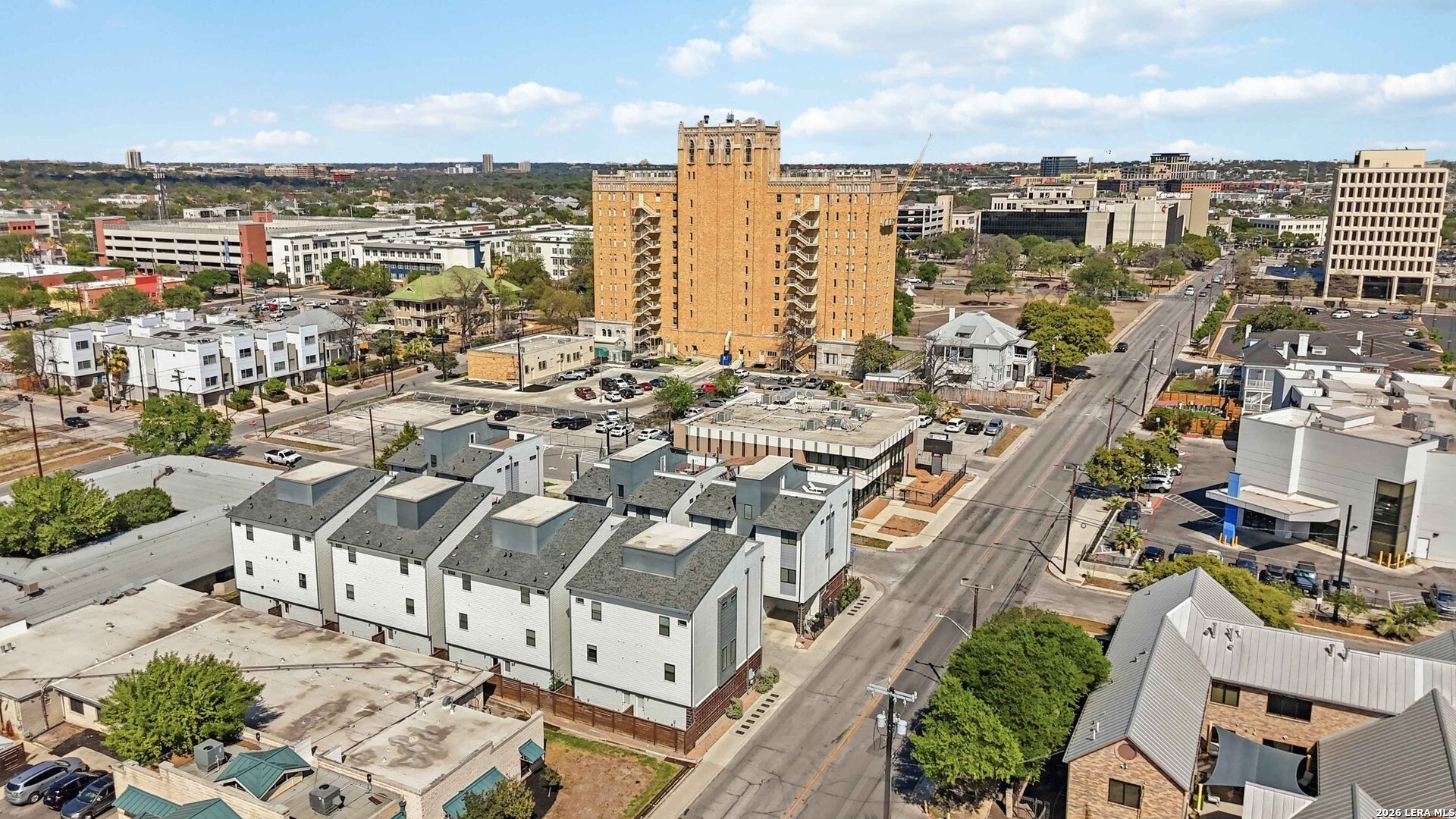303 W Cypress Unit 101