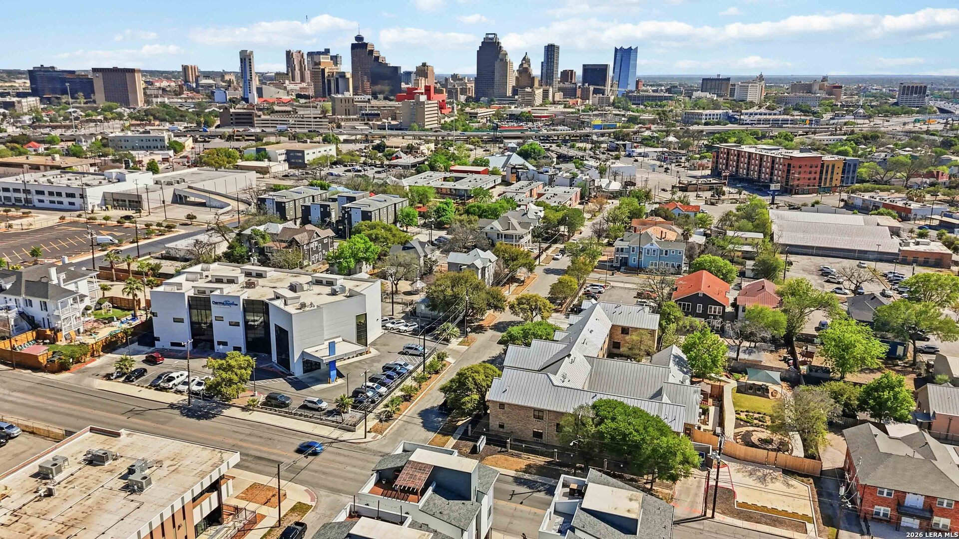 303 W Cypress Unit 101