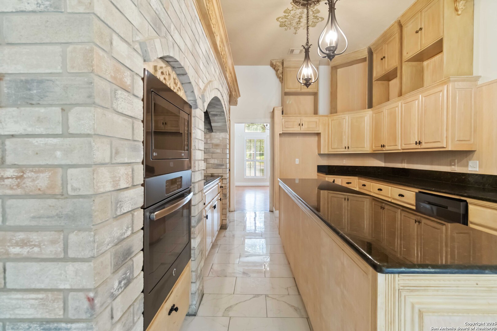 519 Mission Viejo