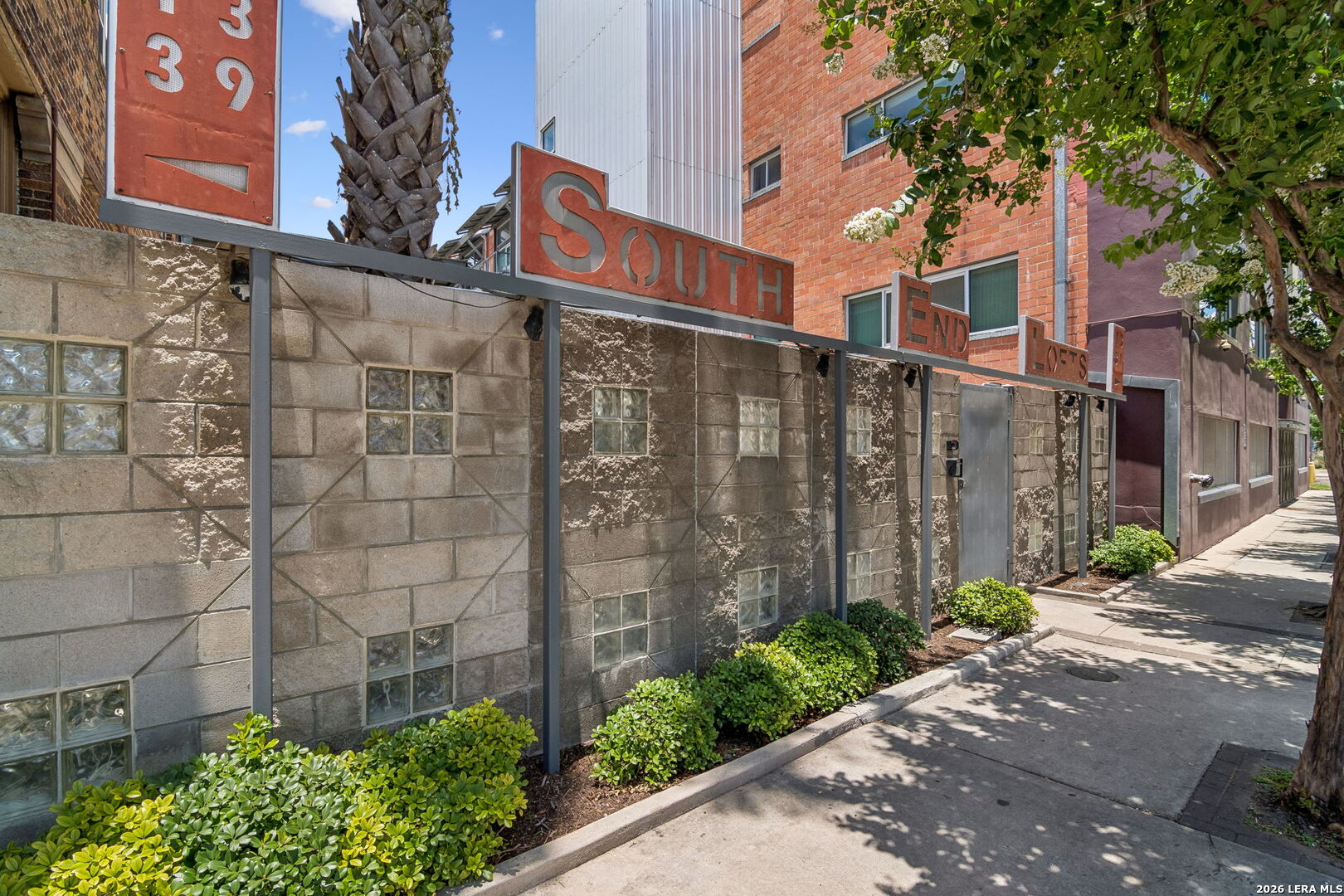1339 S Flores 203