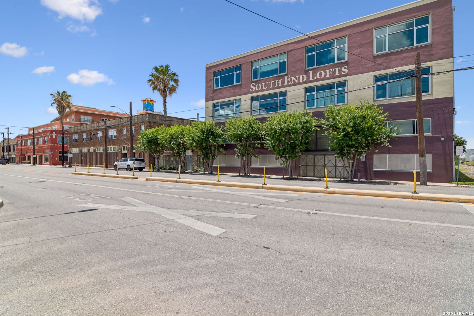 1339 S Flores 203