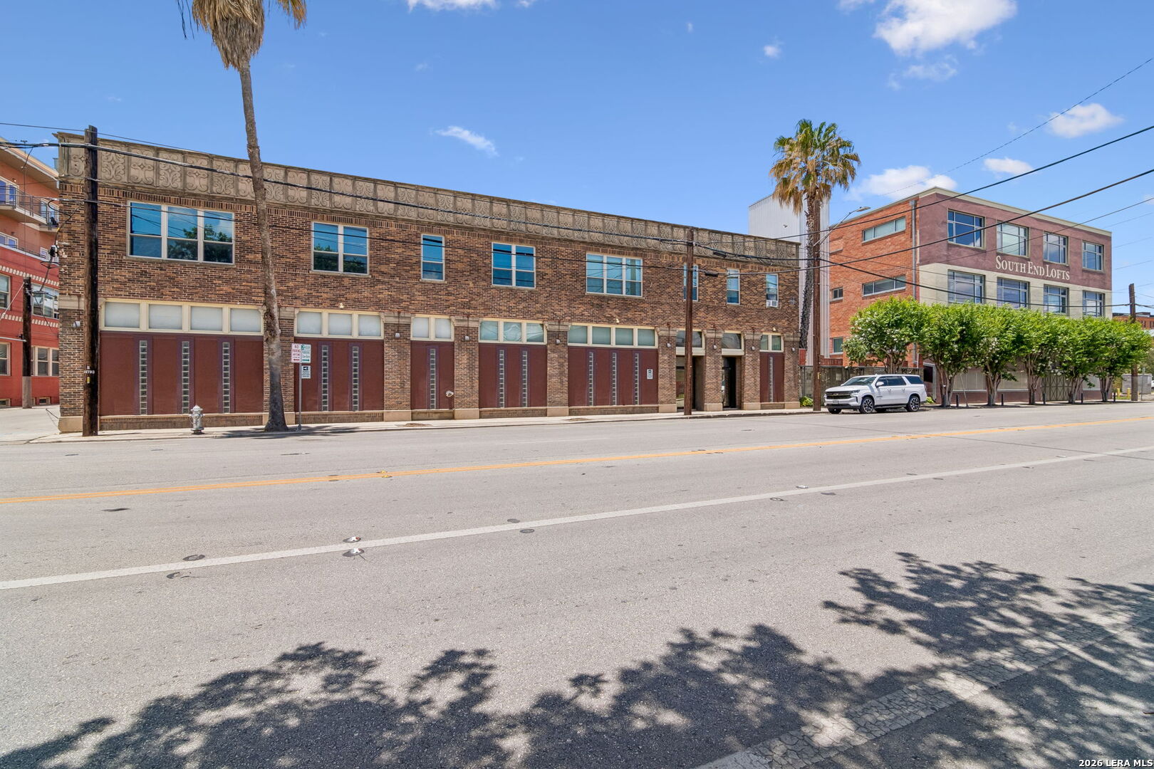 1339 S Flores 203