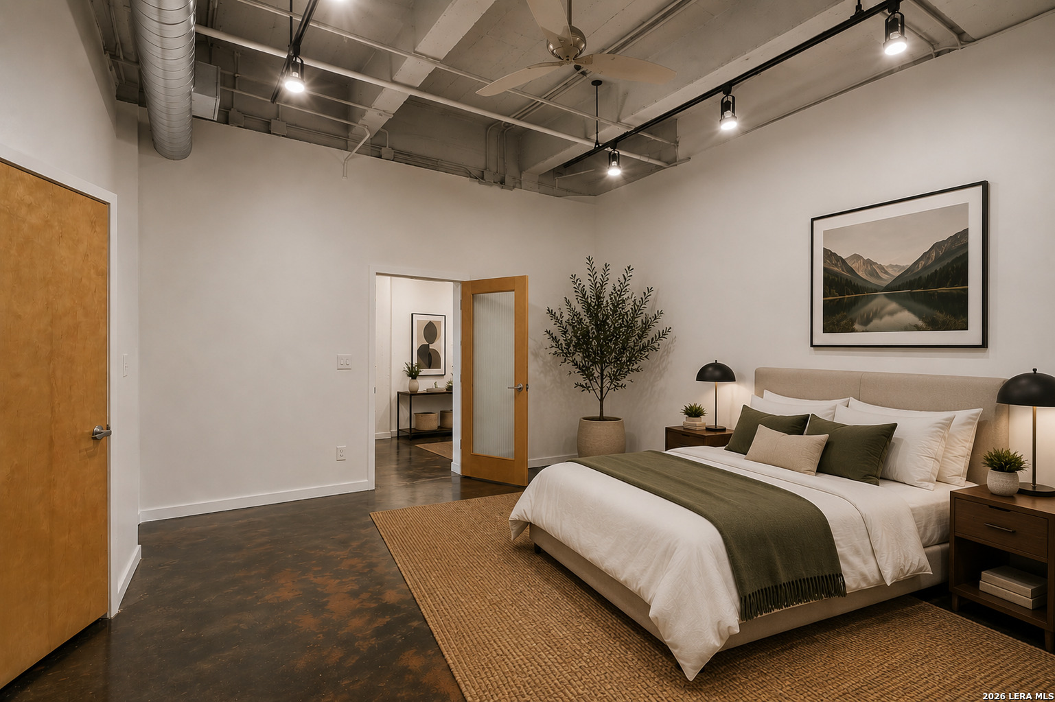 1339 S Flores 203