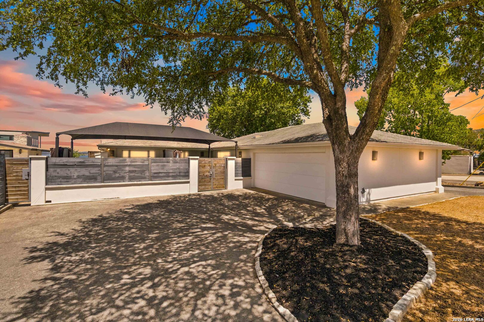 2988 COLLEEN DR