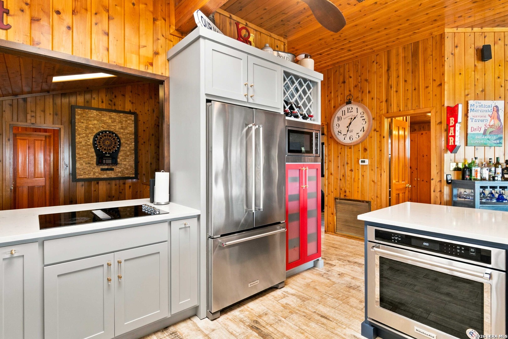 2988 COLLEEN DR