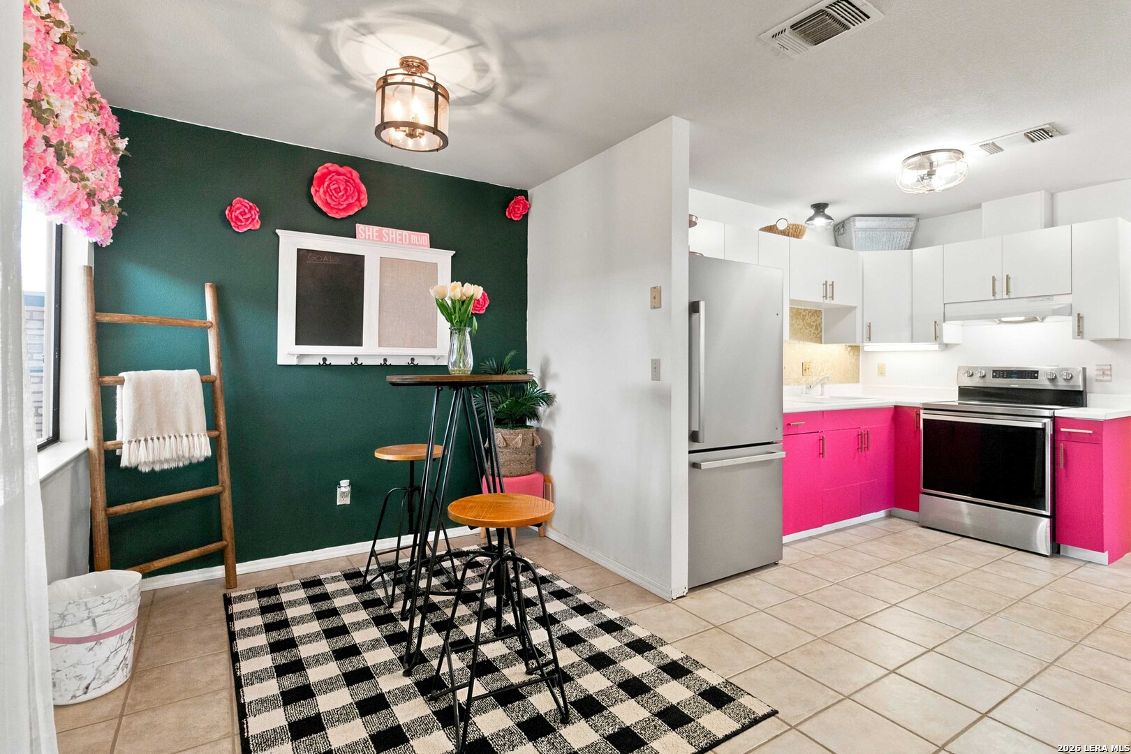 2988 COLLEEN DR