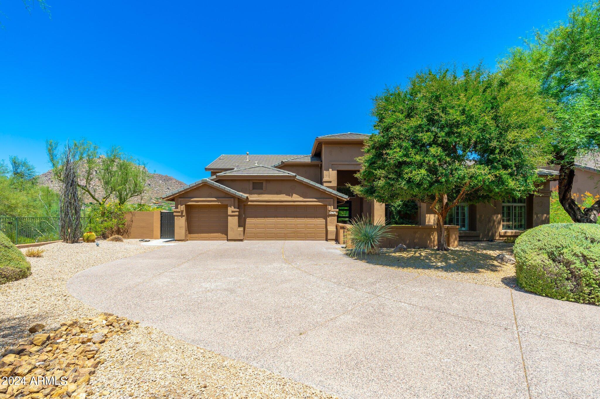 11696 E SAND HILLS Road