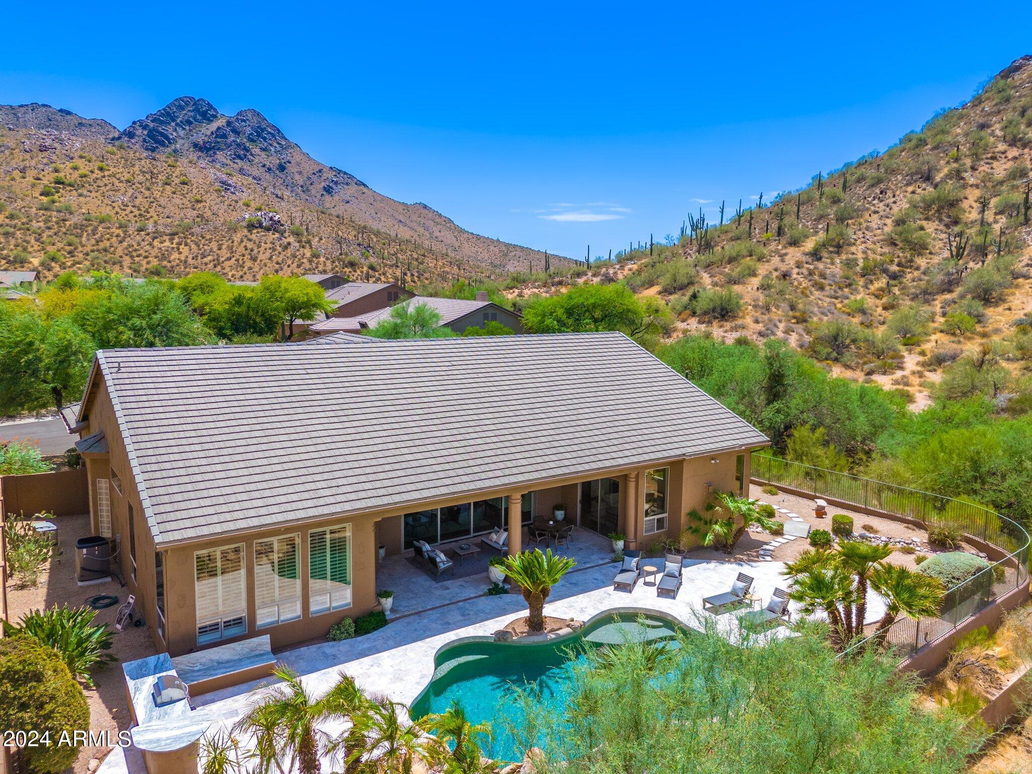 11696 E SAND HILLS Road