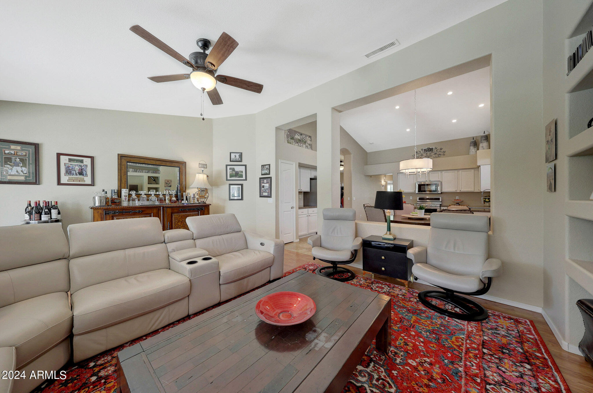 4215 E SPUR Drive