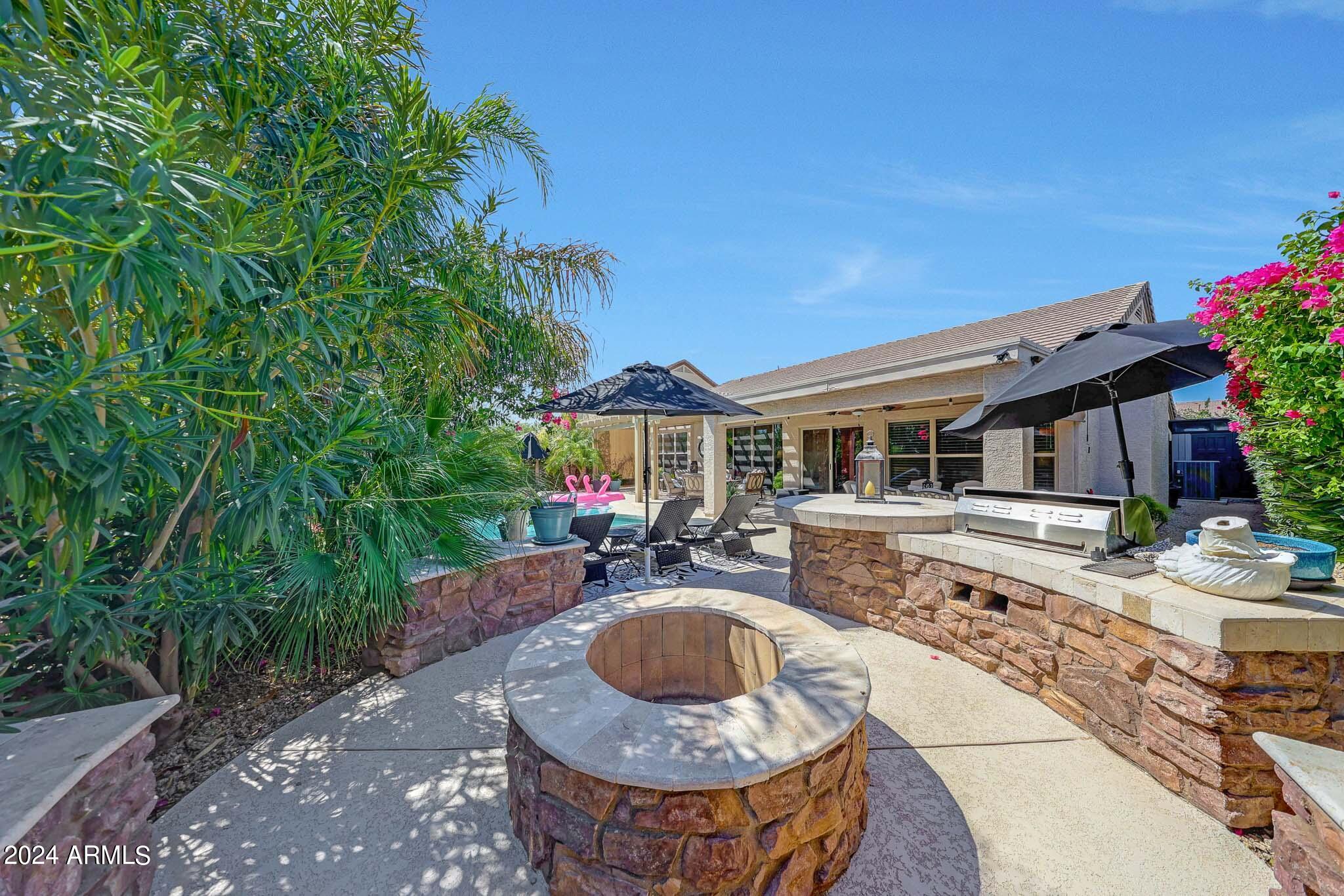 4215 E SPUR Drive
