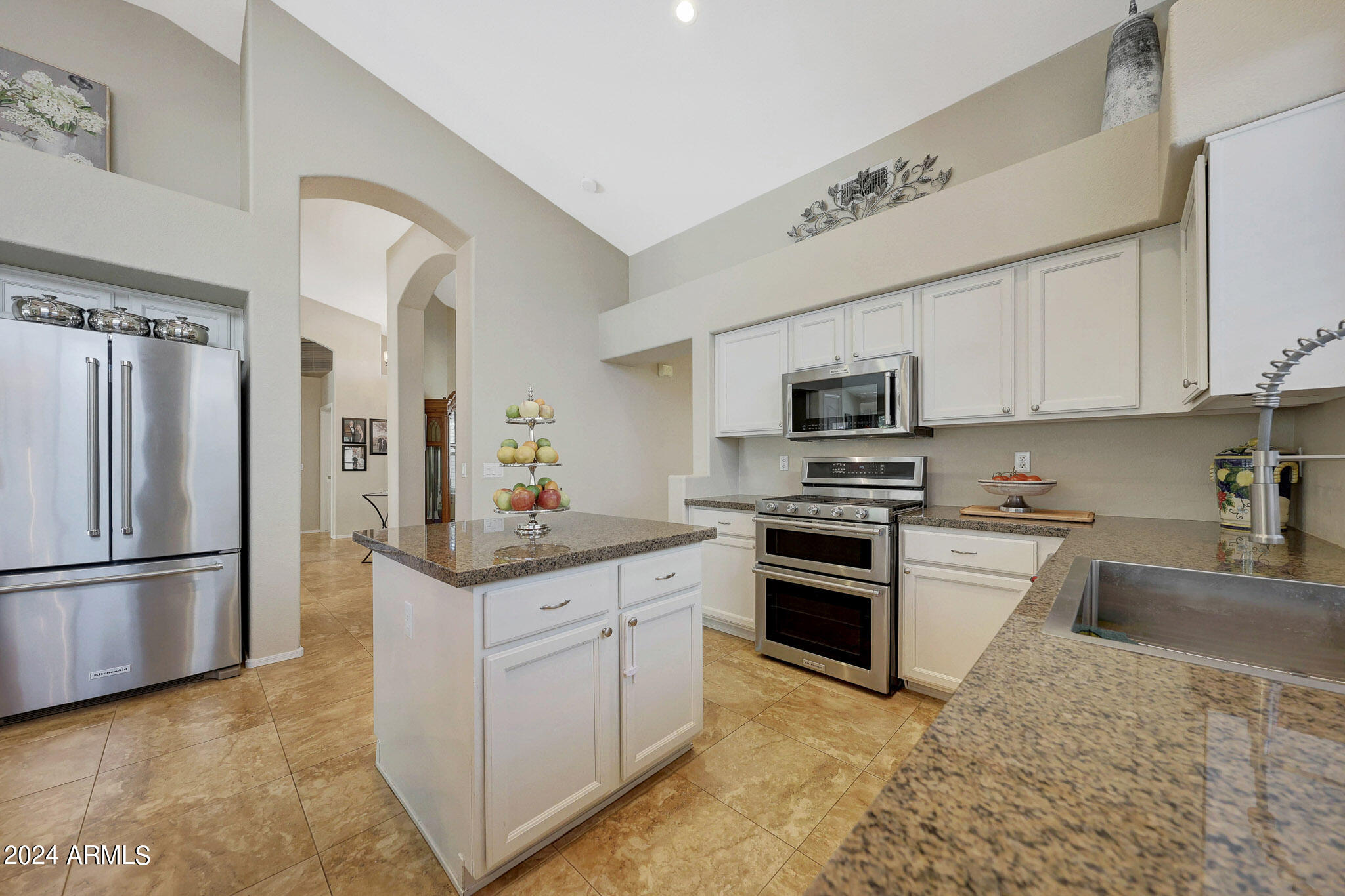 4215 E SPUR Drive