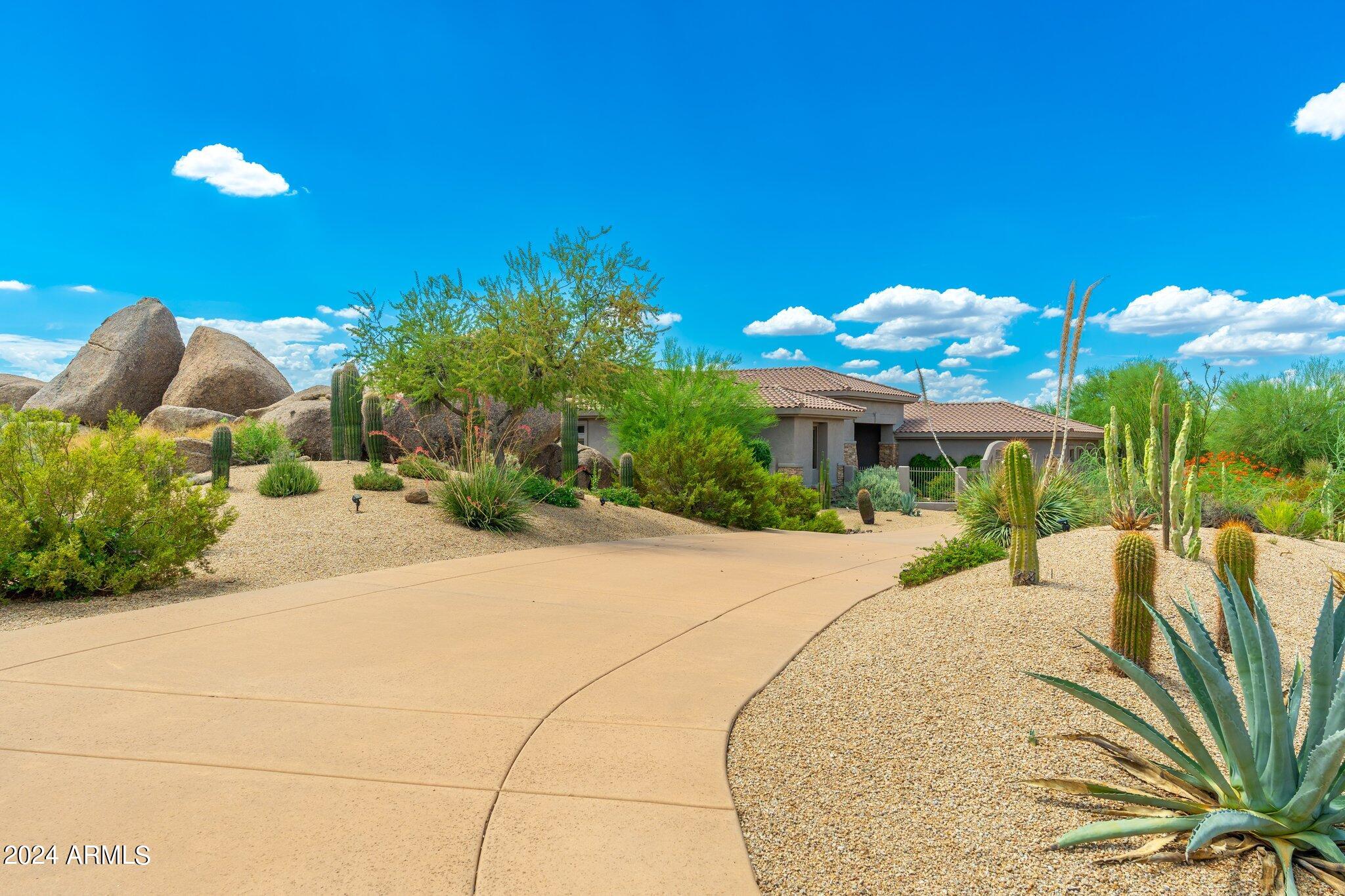 10051 E HORNED OWL Trail