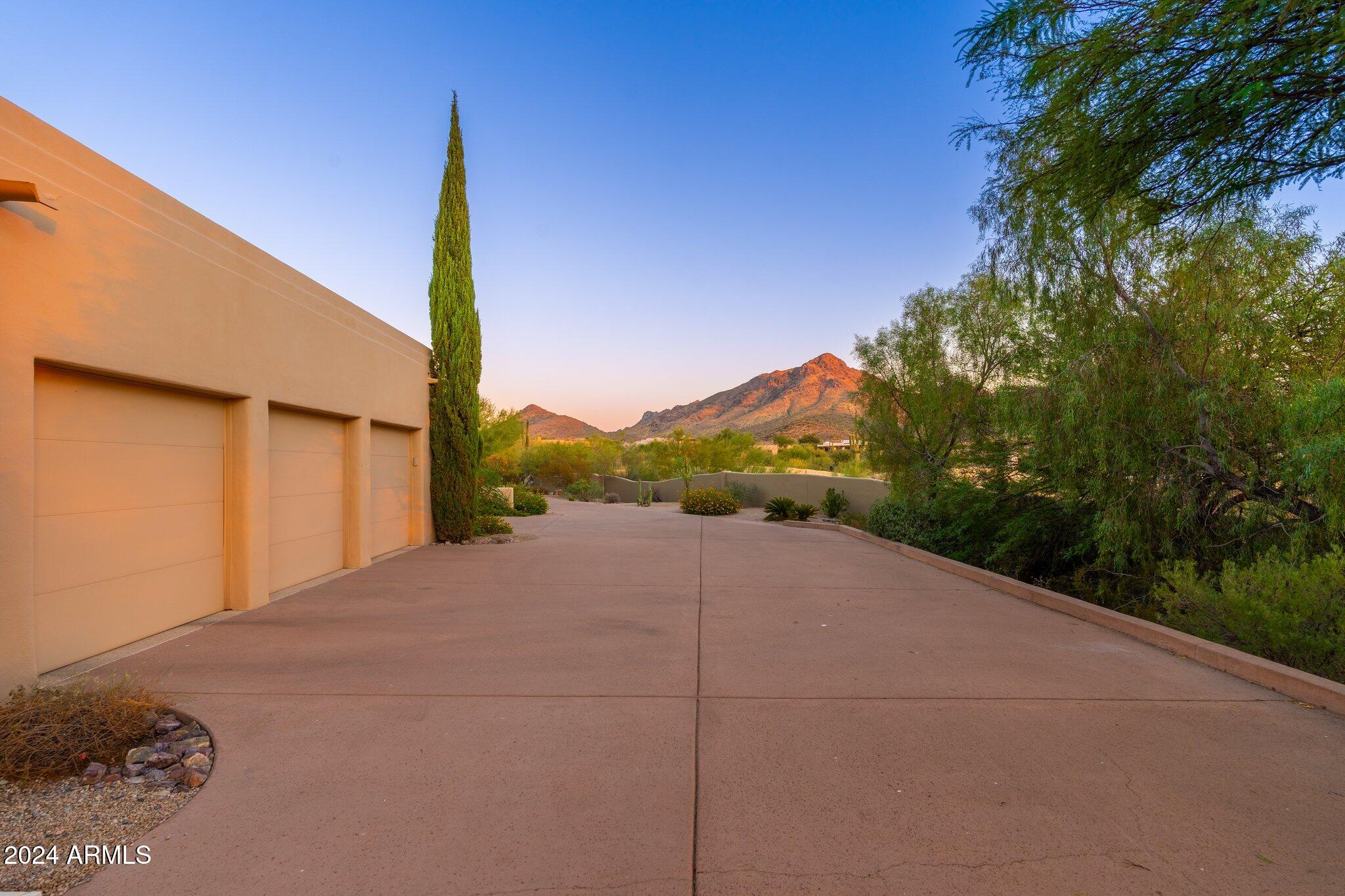 10801 E HAPPY VALLEY Road # 45