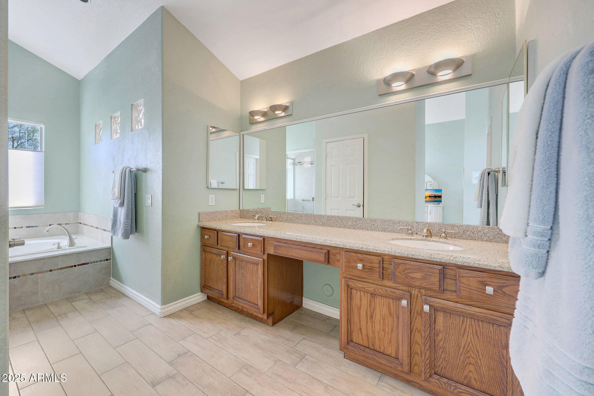 23635 N 75TH Place