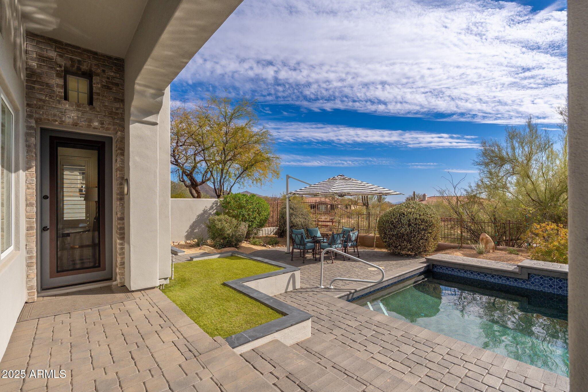 9565 E MOUNTAIN SPRING Road
