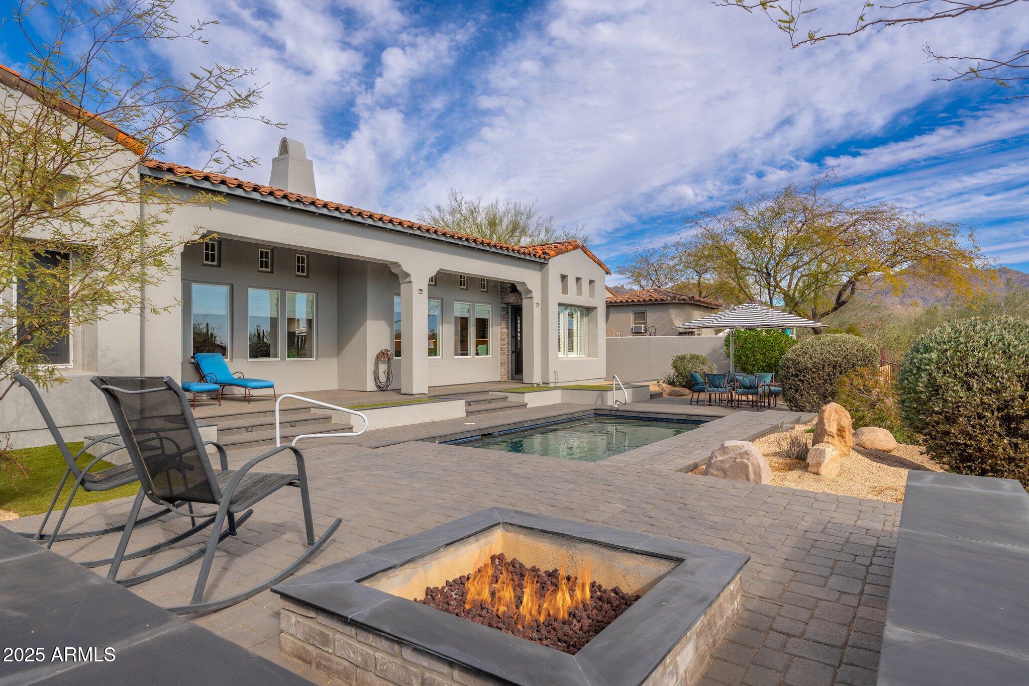 9565 E MOUNTAIN SPRING Road