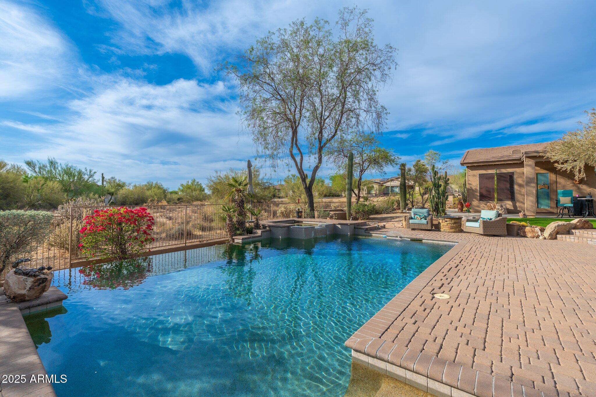 5712 E BLUE SKY Drive