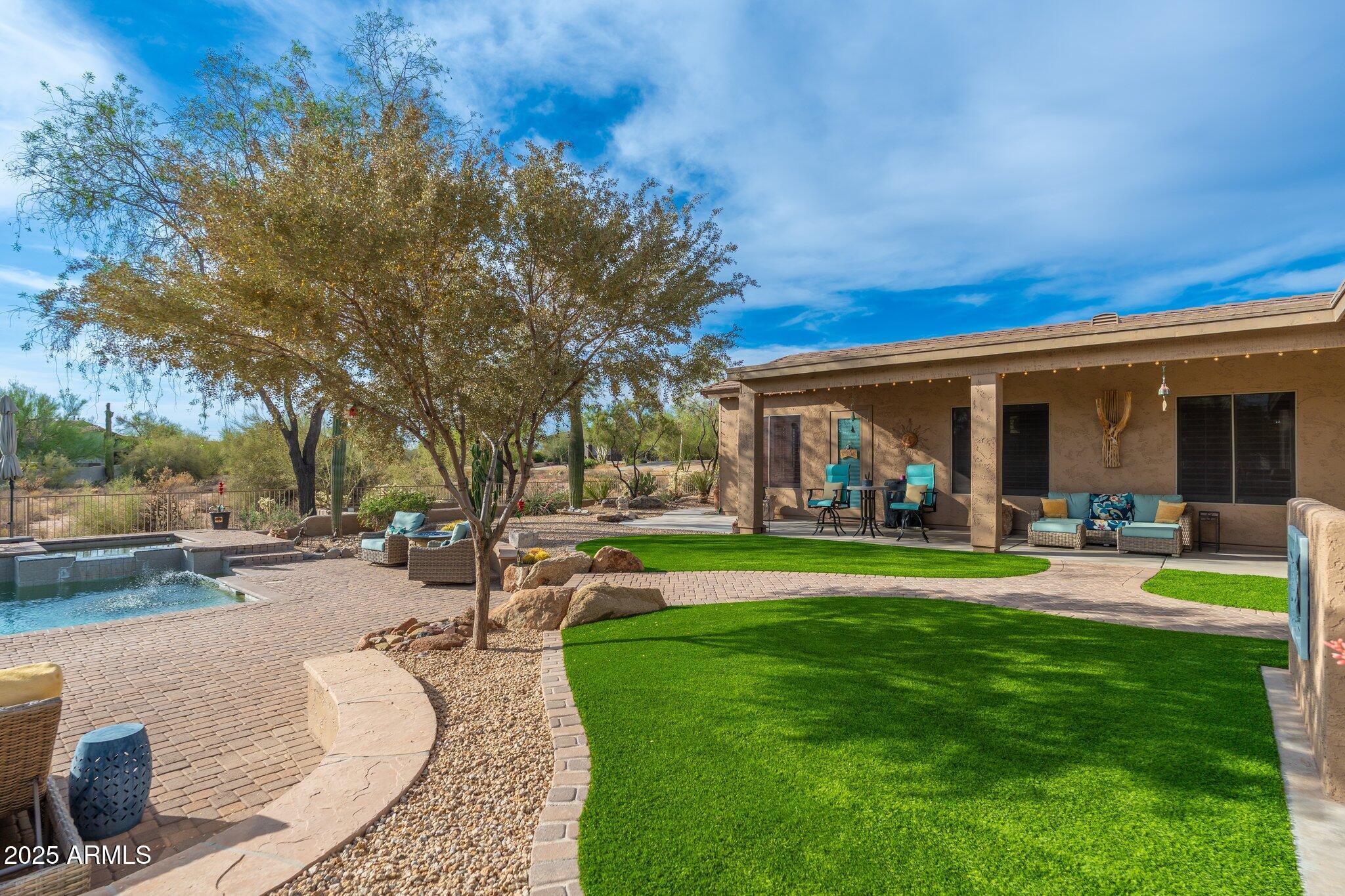 5712 E BLUE SKY Drive