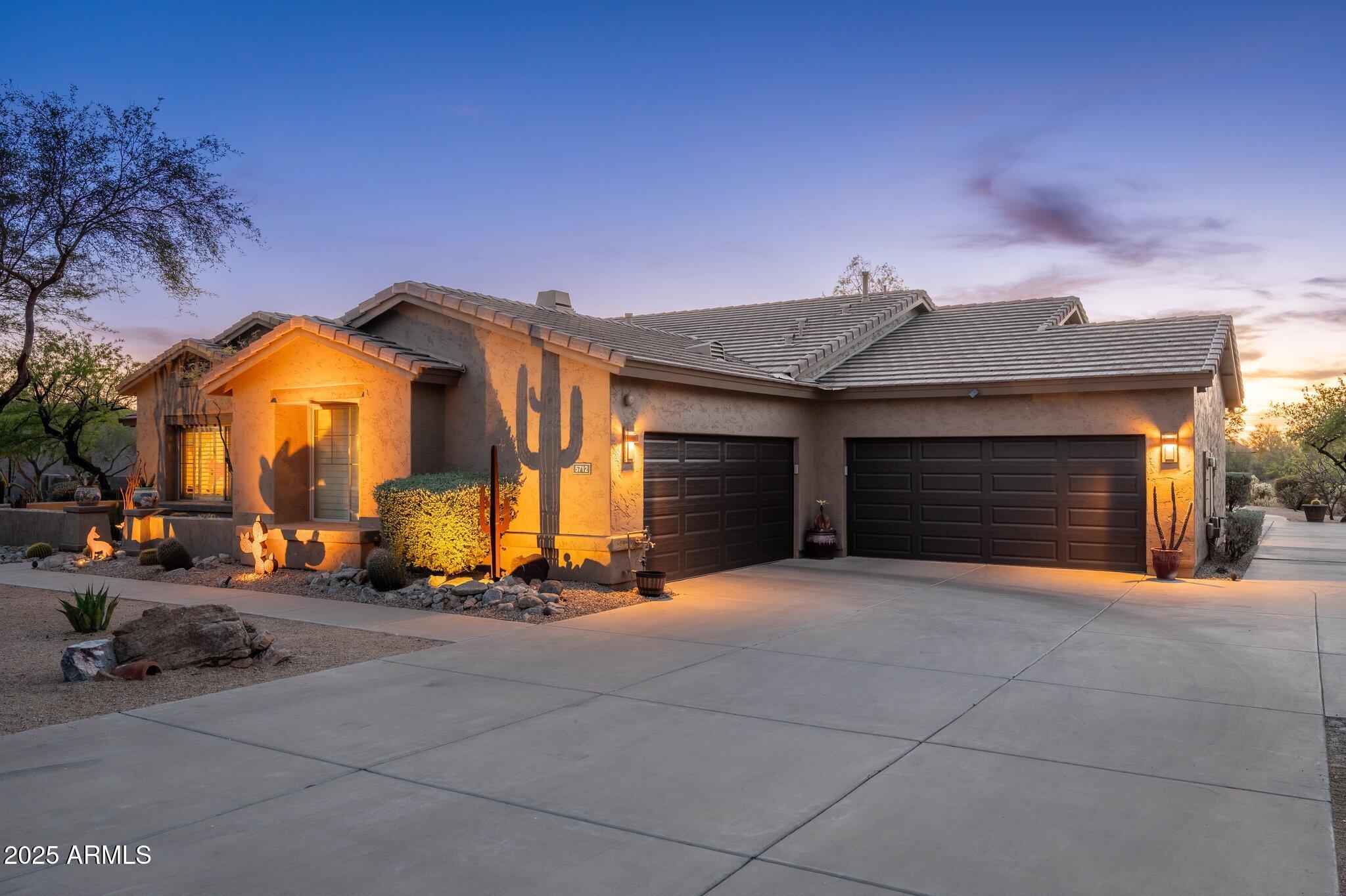 5712 E BLUE SKY Drive