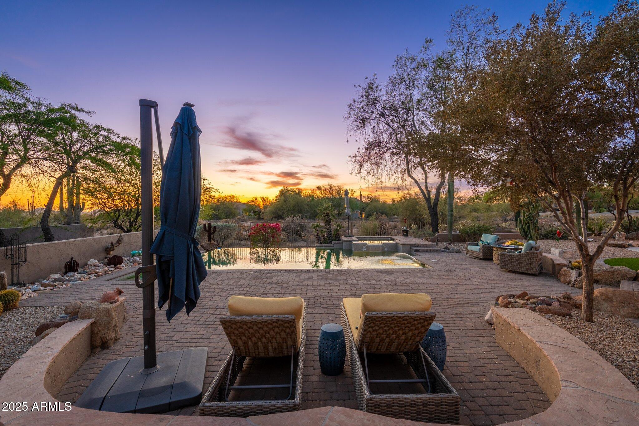 5712 E BLUE SKY Drive