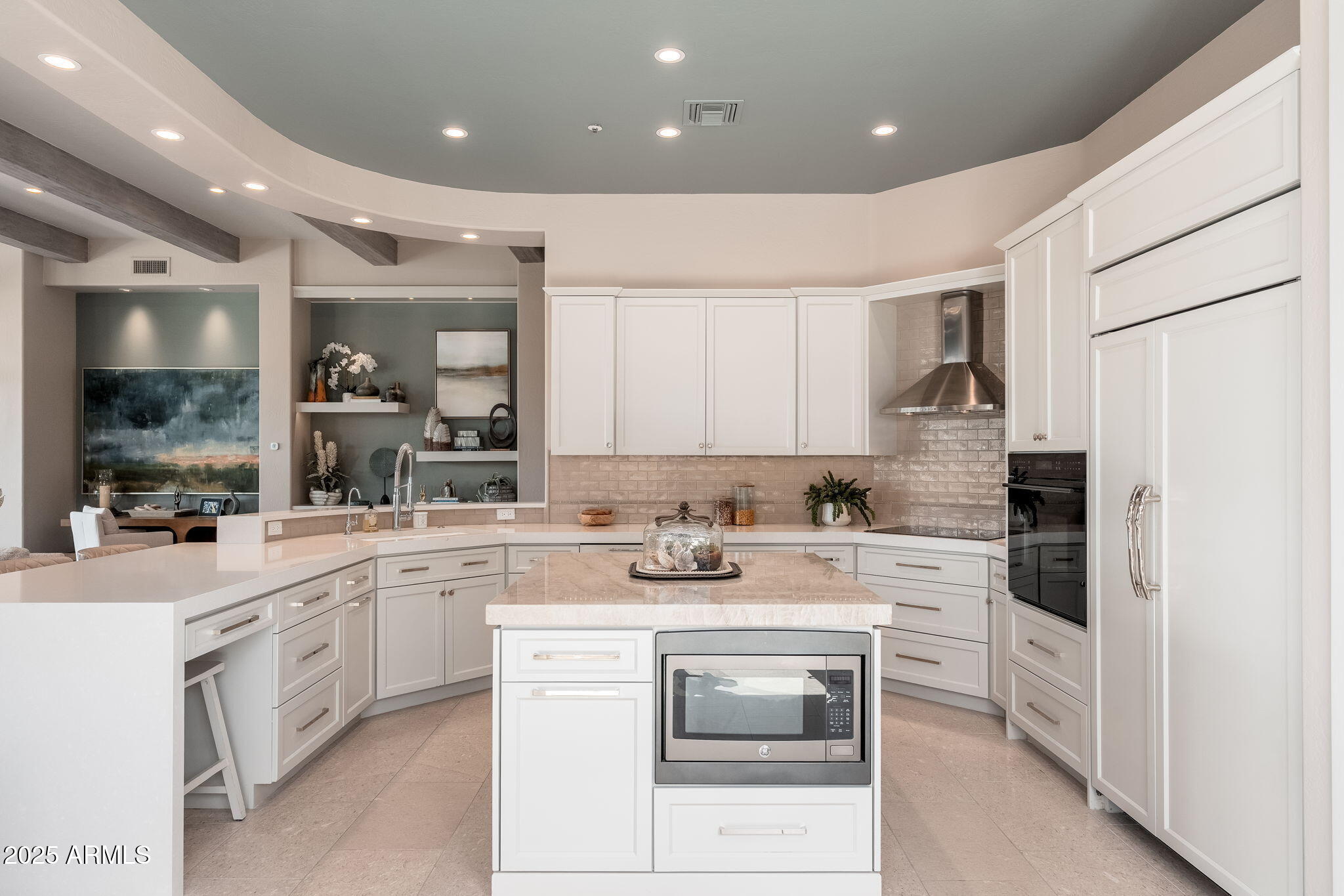 11131 E DESERT VISTA Drive