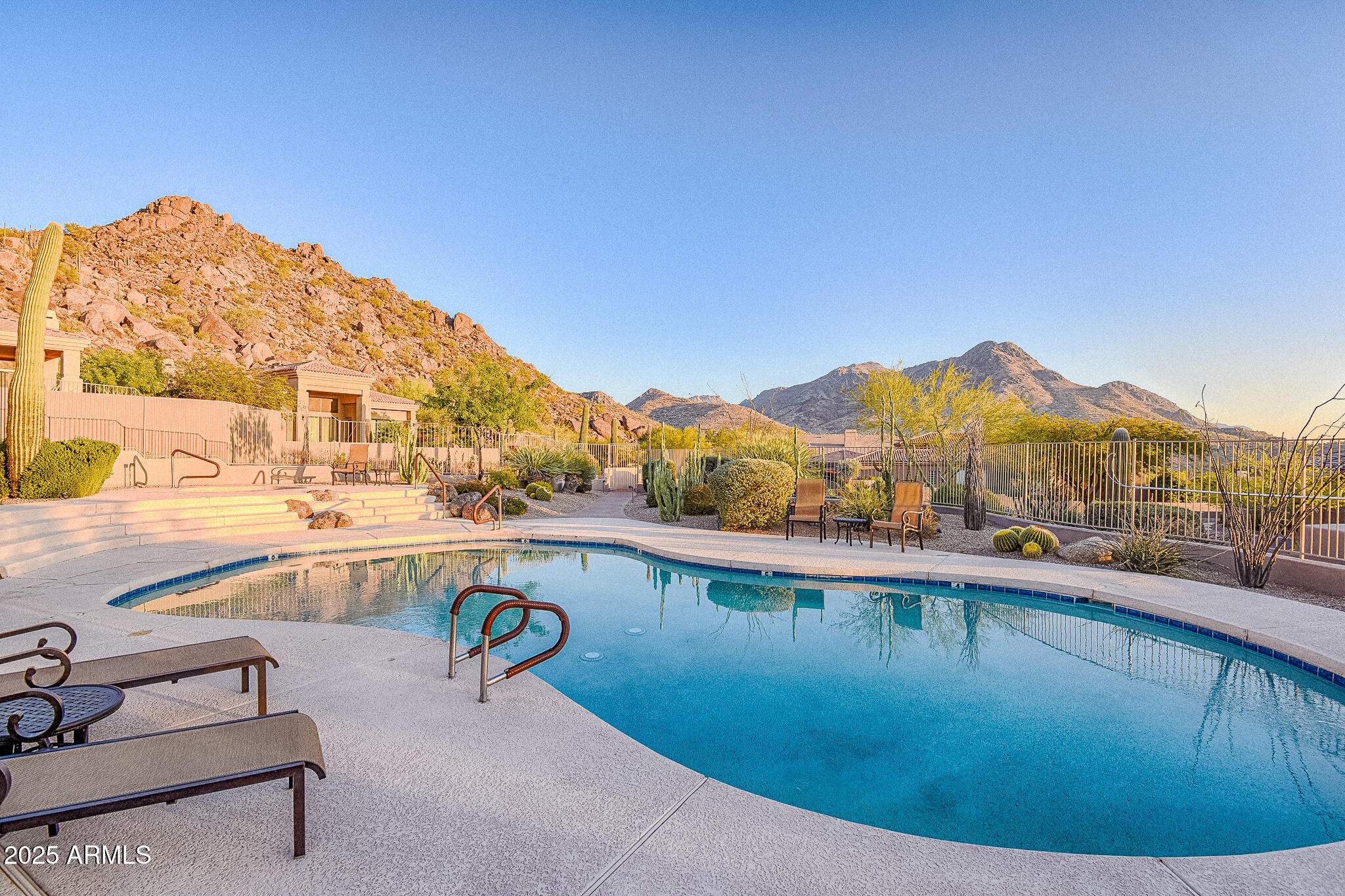 11131 E DESERT VISTA Drive