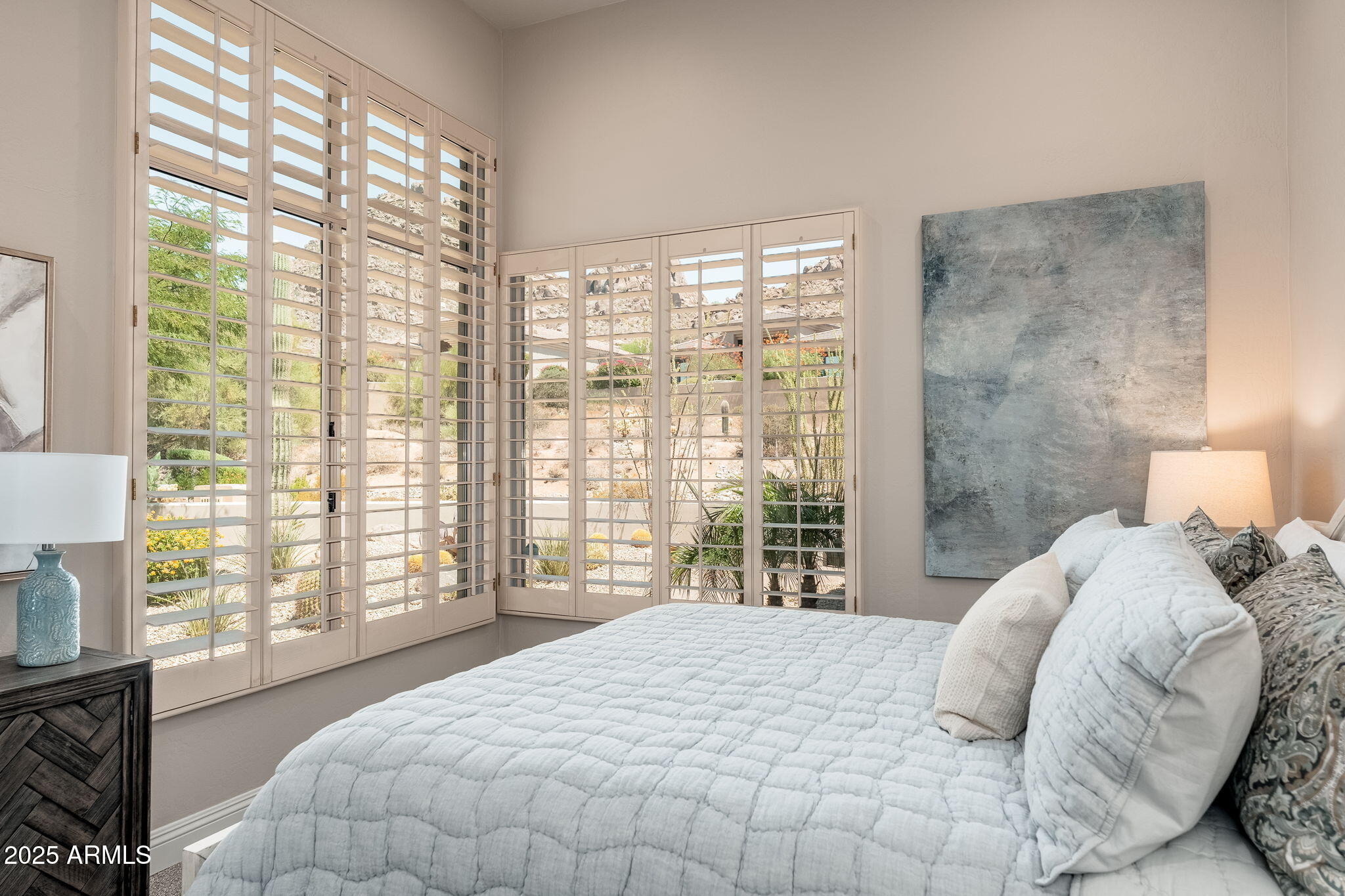 11131 E DESERT VISTA Drive