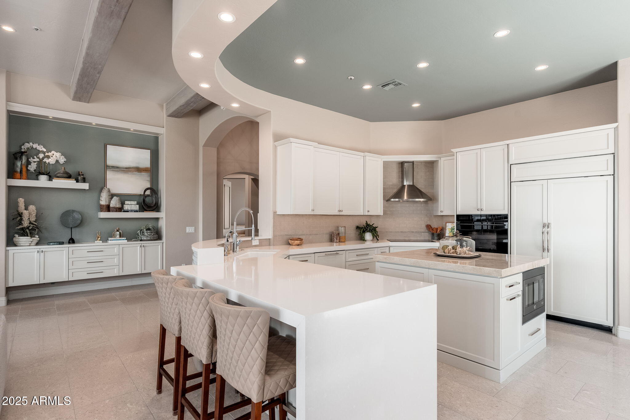 11131 E DESERT VISTA Drive