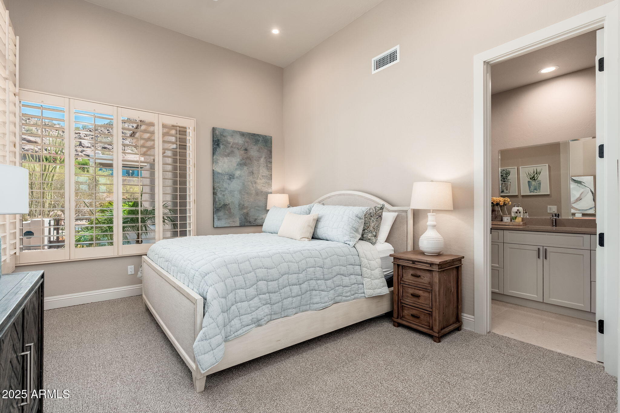 11131 E DESERT VISTA Drive