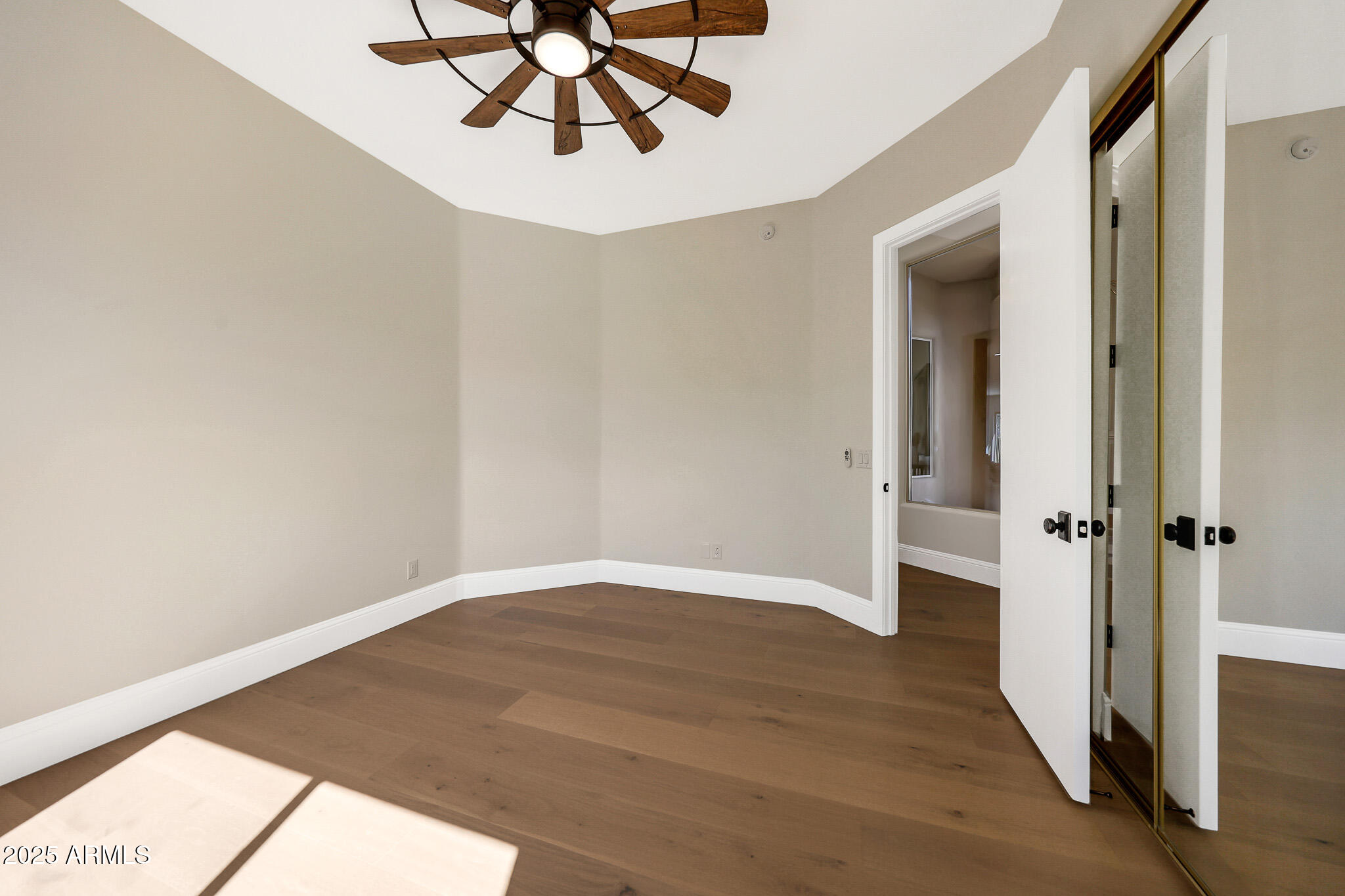 11099 E DESERT VISTA Drive