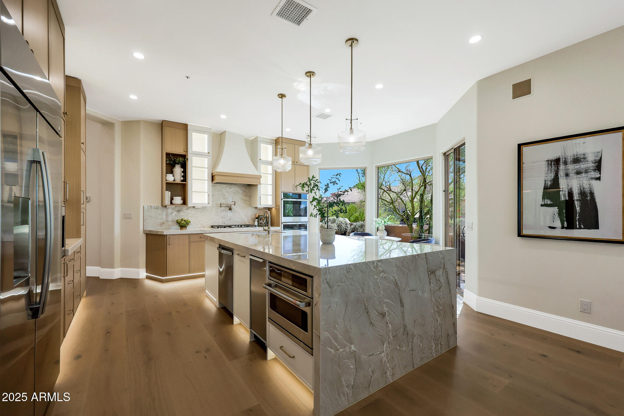 11099 E DESERT VISTA Drive