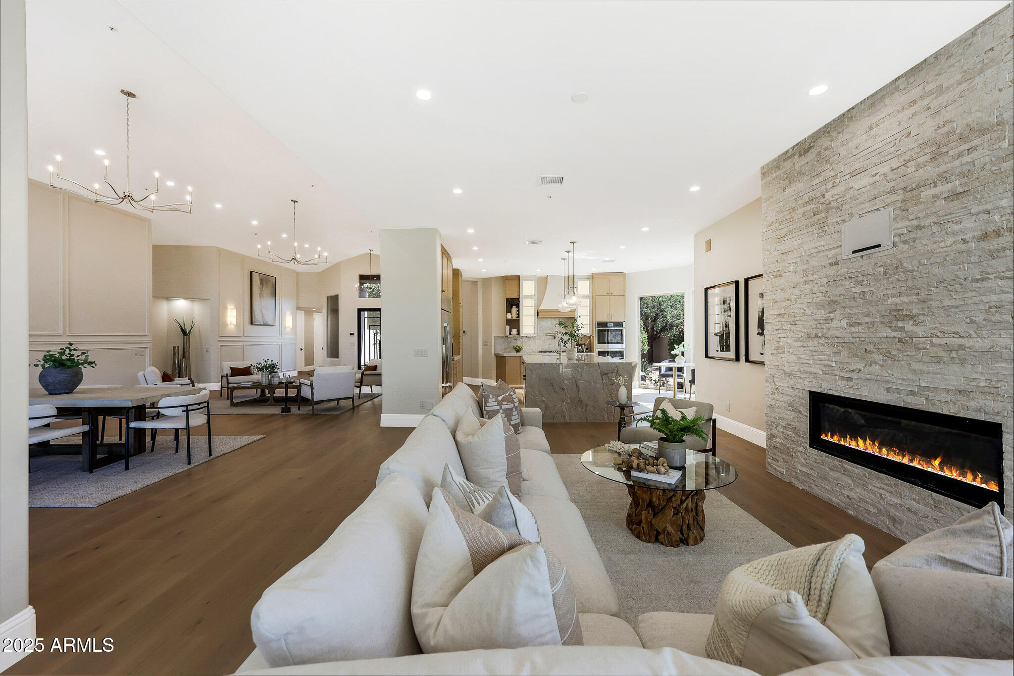 11099 E DESERT VISTA Drive