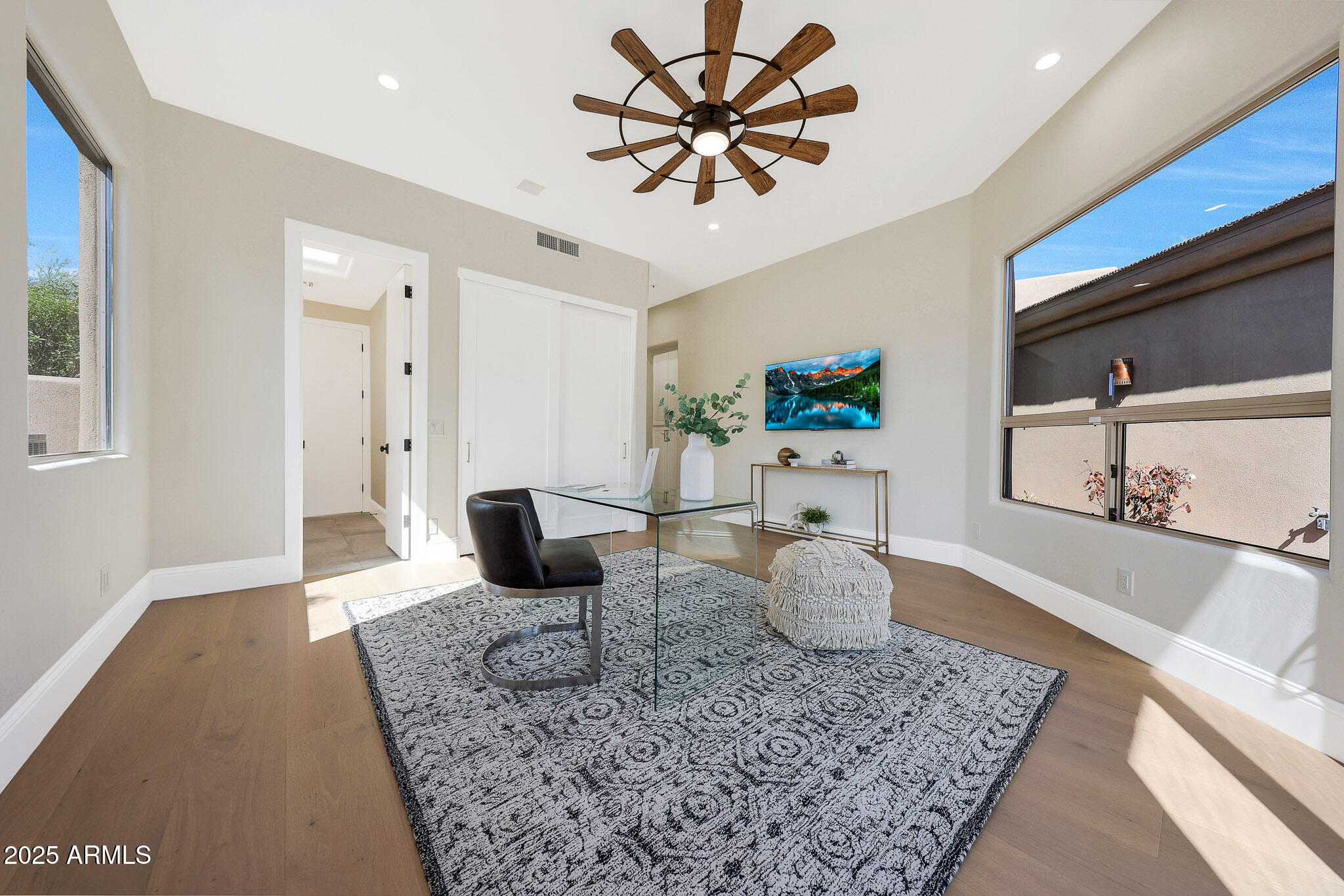 11099 E DESERT VISTA Drive