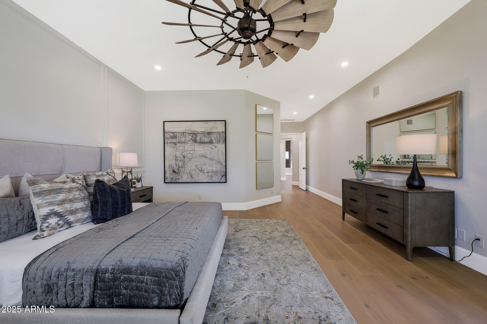 11099 E DESERT VISTA Drive
