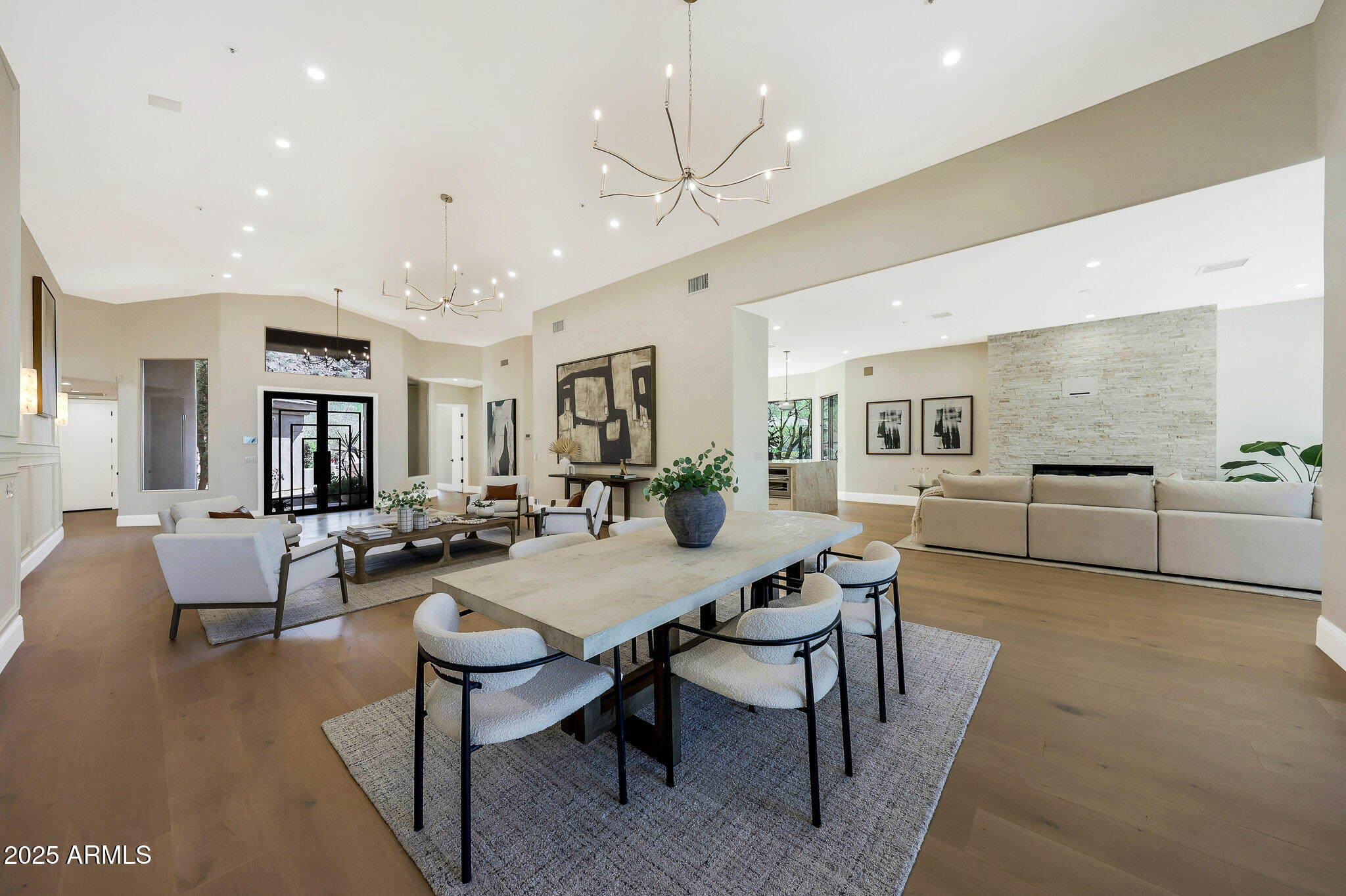 11099 E DESERT VISTA Drive