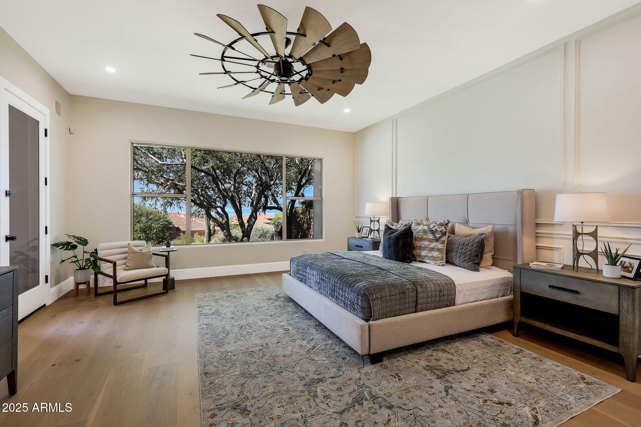 11099 E DESERT VISTA Drive