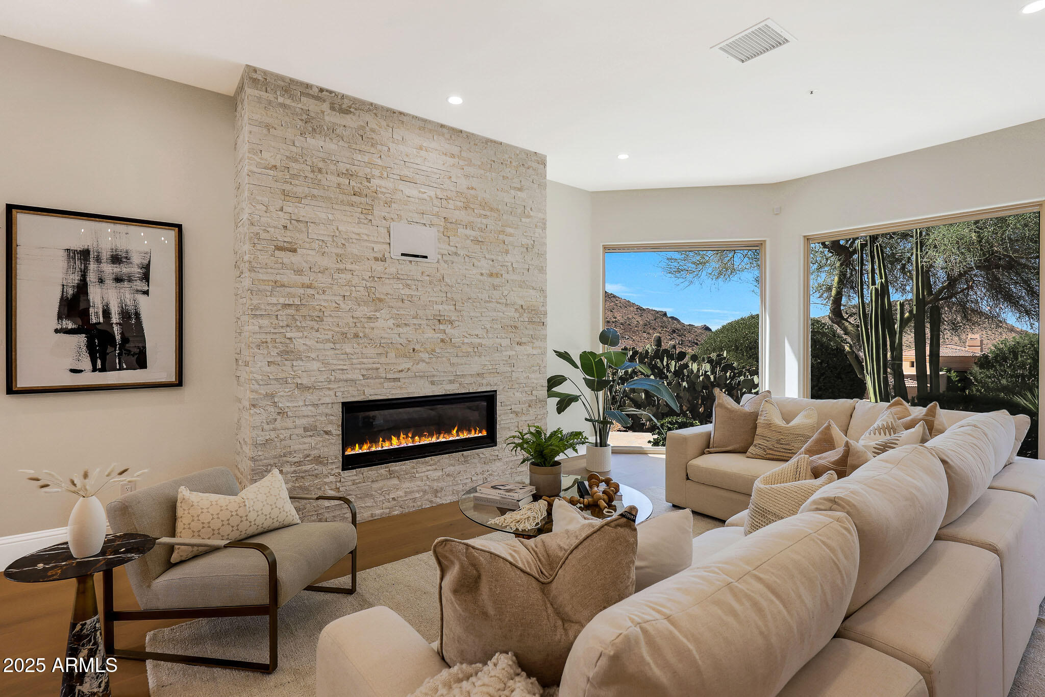 11099 E DESERT VISTA Drive