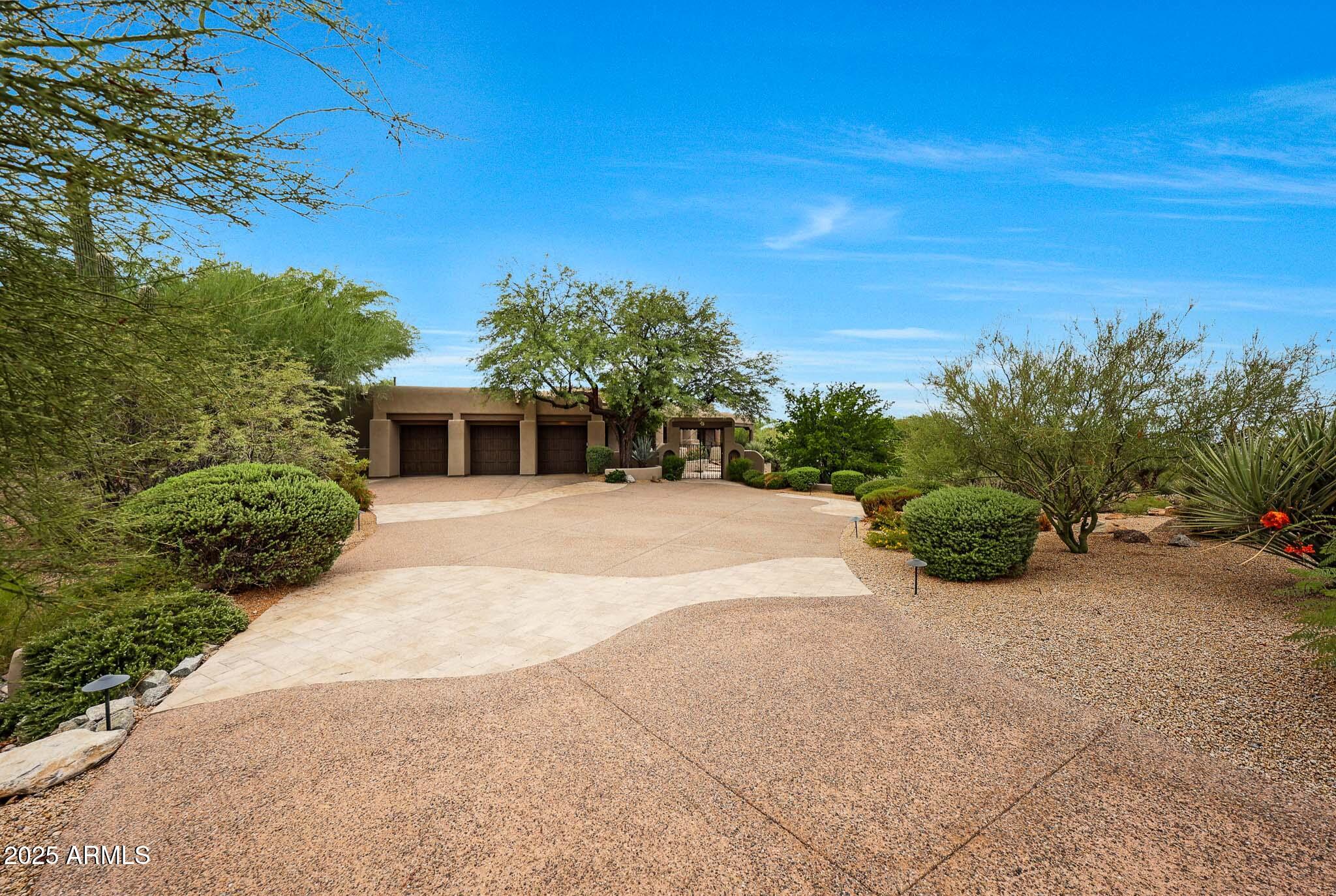 10321 E WHITE FEATHER Lane