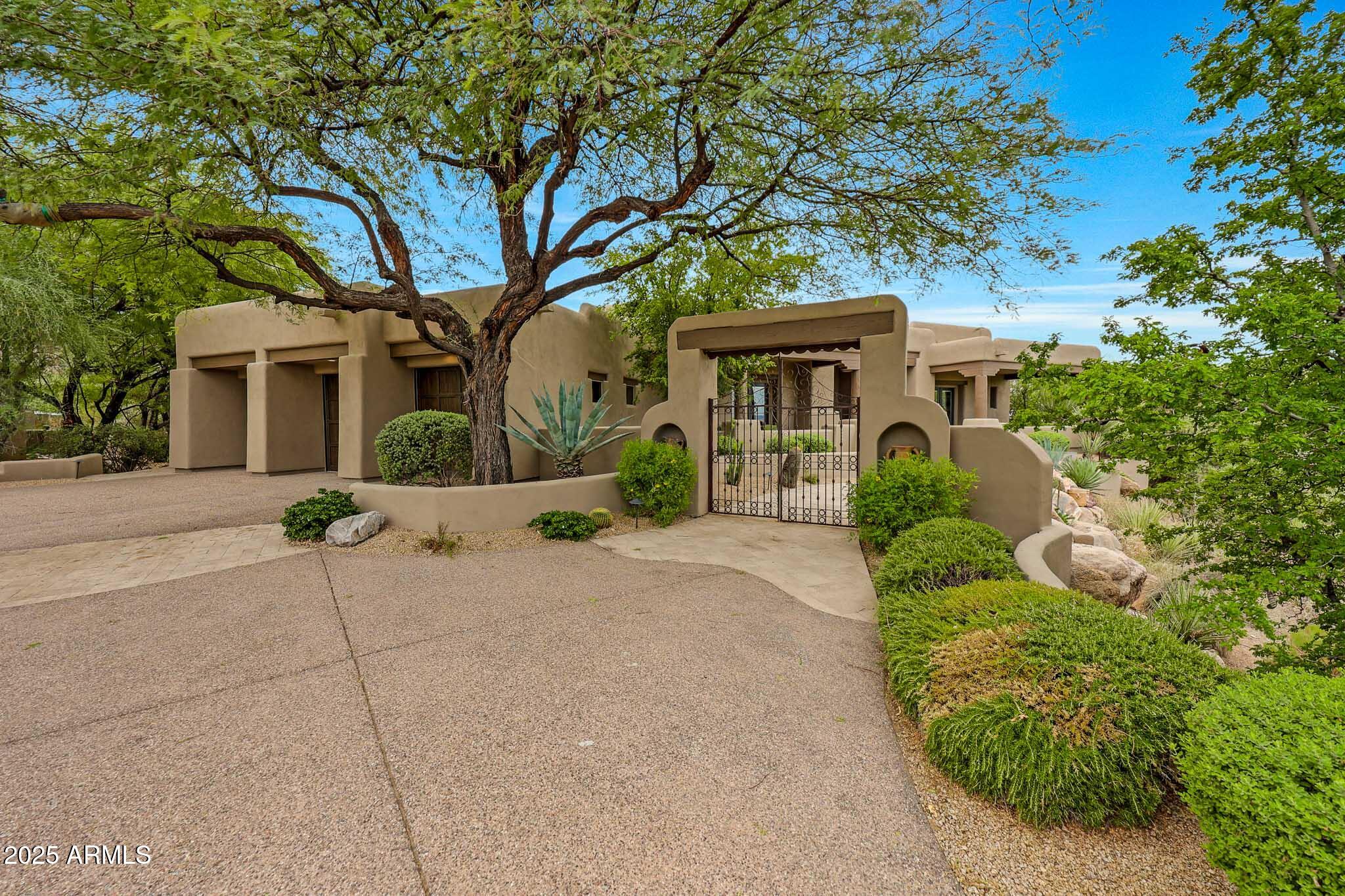 10321 E WHITE FEATHER Lane