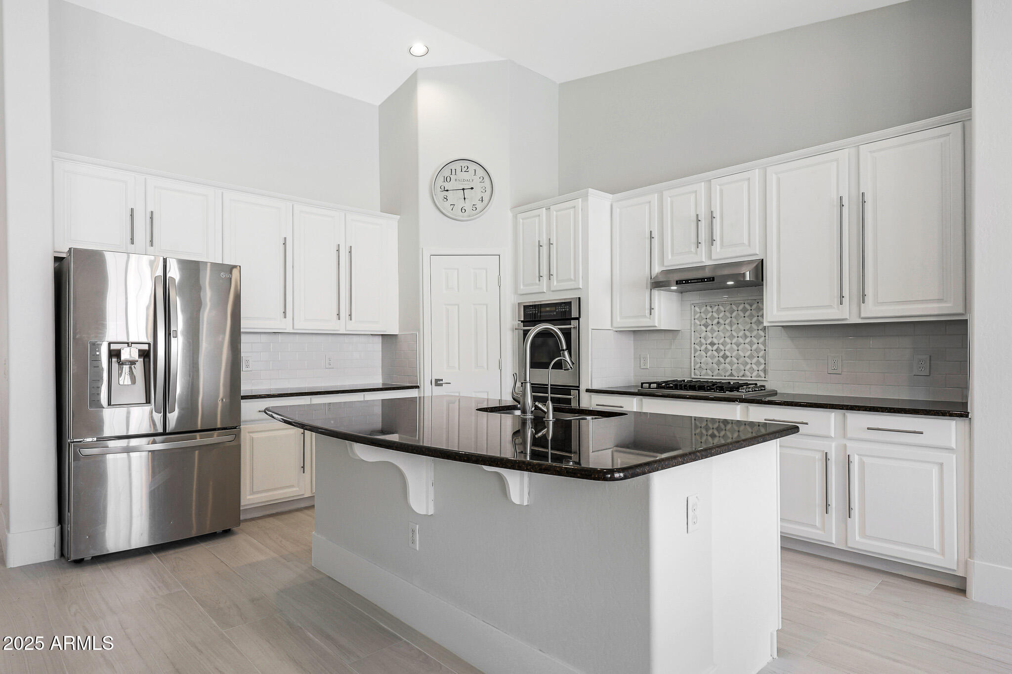 7736 E VIA DEL SOL Drive