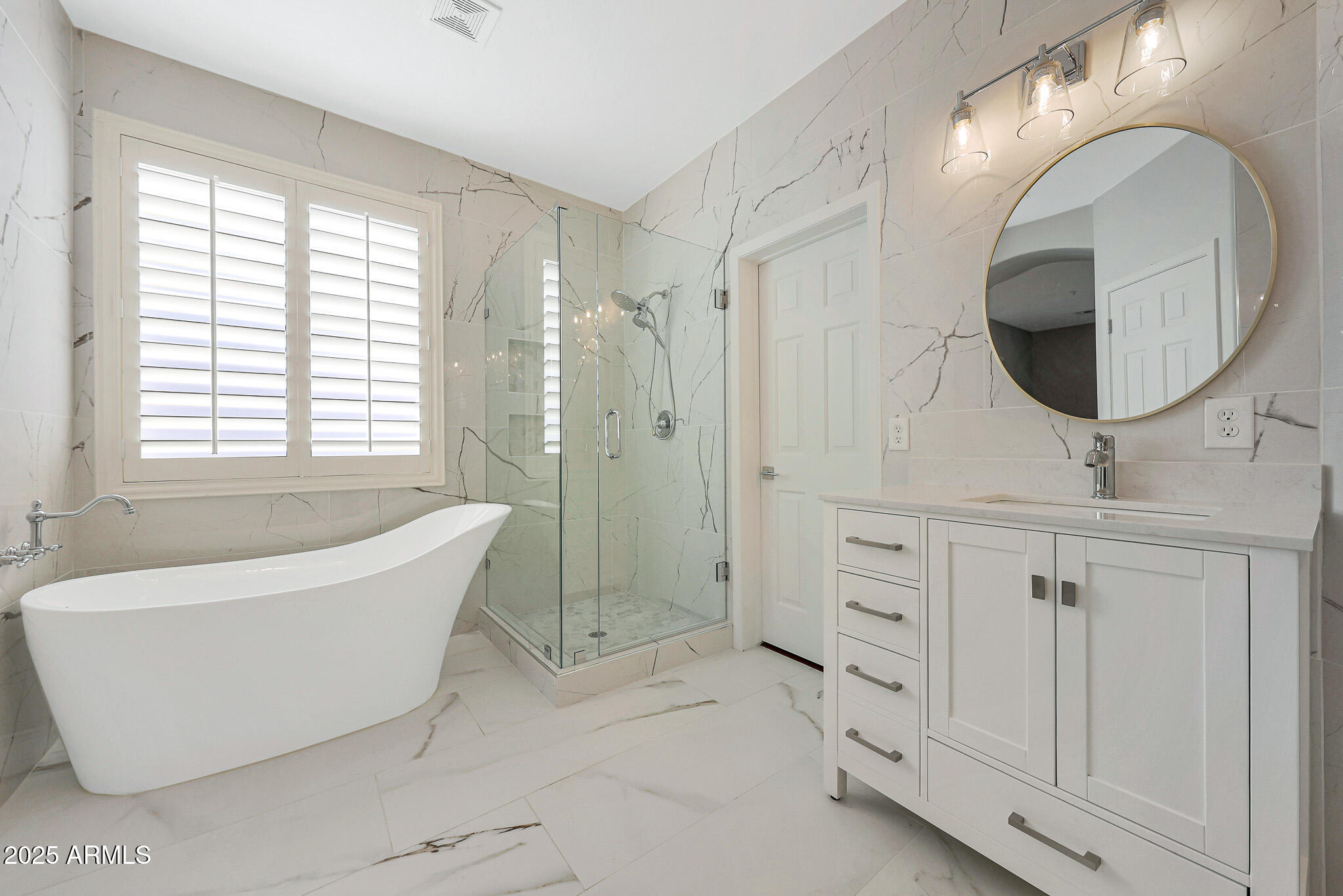 7736 E VIA DEL SOL Drive