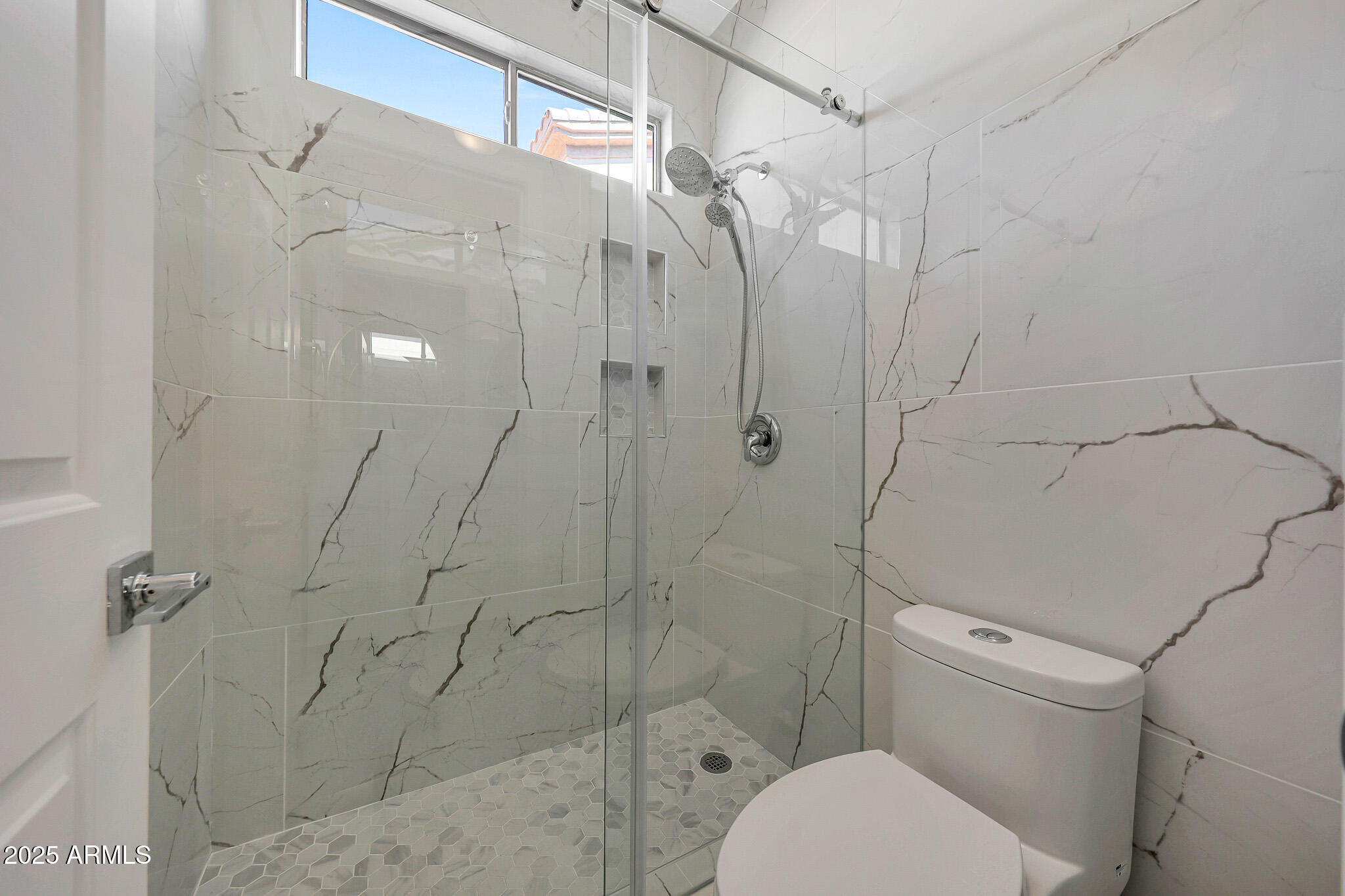 7736 E VIA DEL SOL Drive