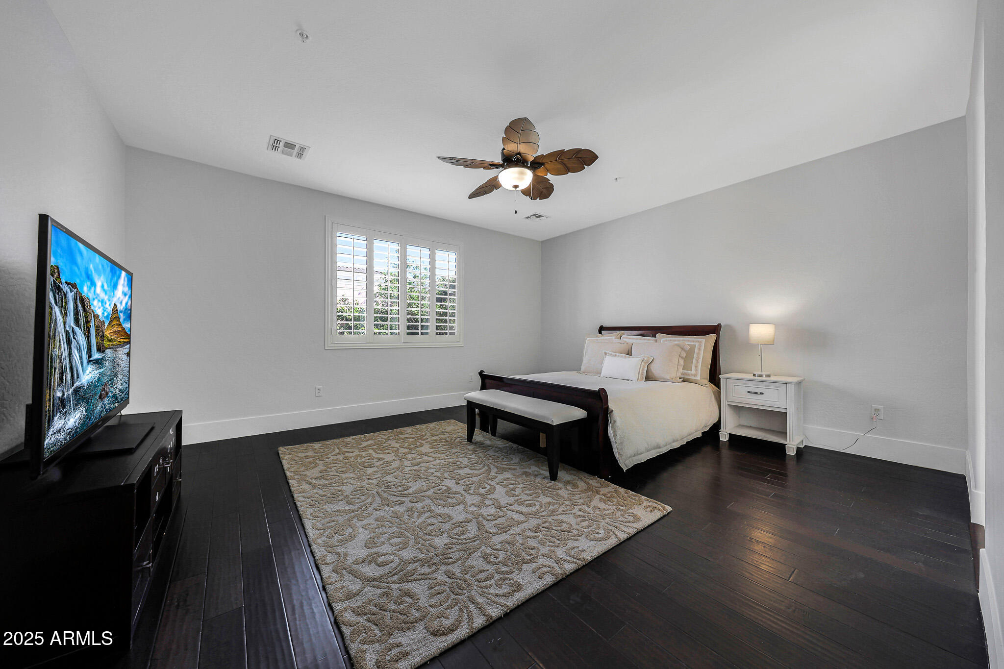 7736 E VIA DEL SOL Drive