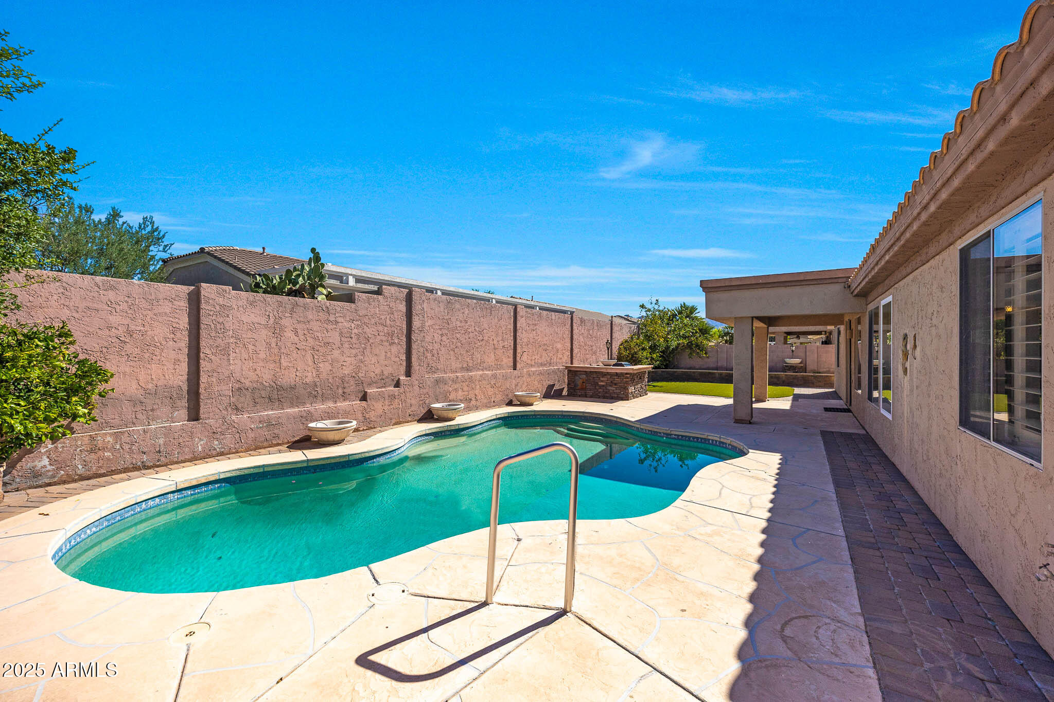 7736 E VIA DEL SOL Drive