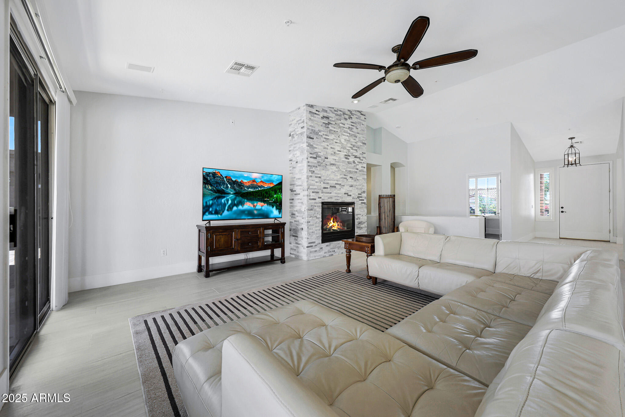 7736 E VIA DEL SOL Drive